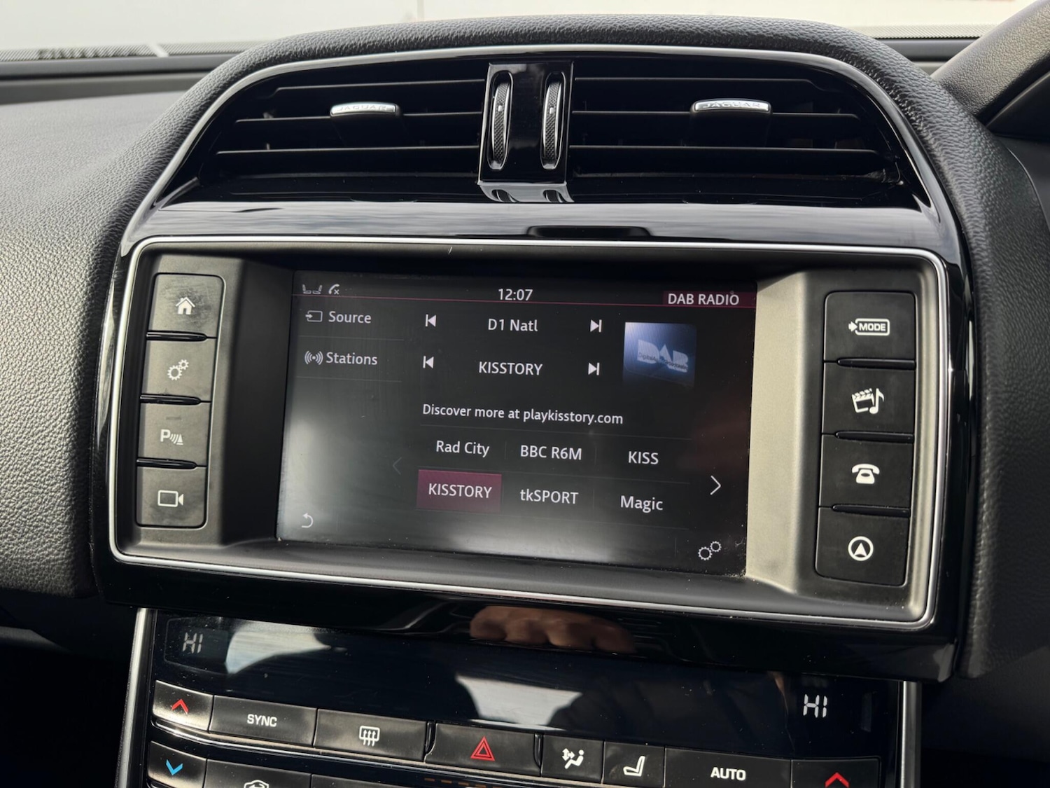 Used Jaguar XE 2018 for sale - 77455559: Photo 48