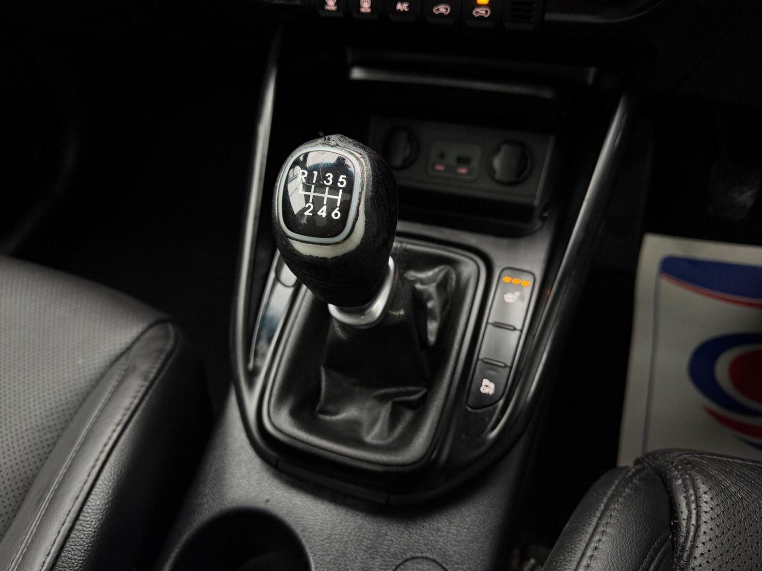 Used Kia Carens 2013 for sale - 77455997: Photo 28