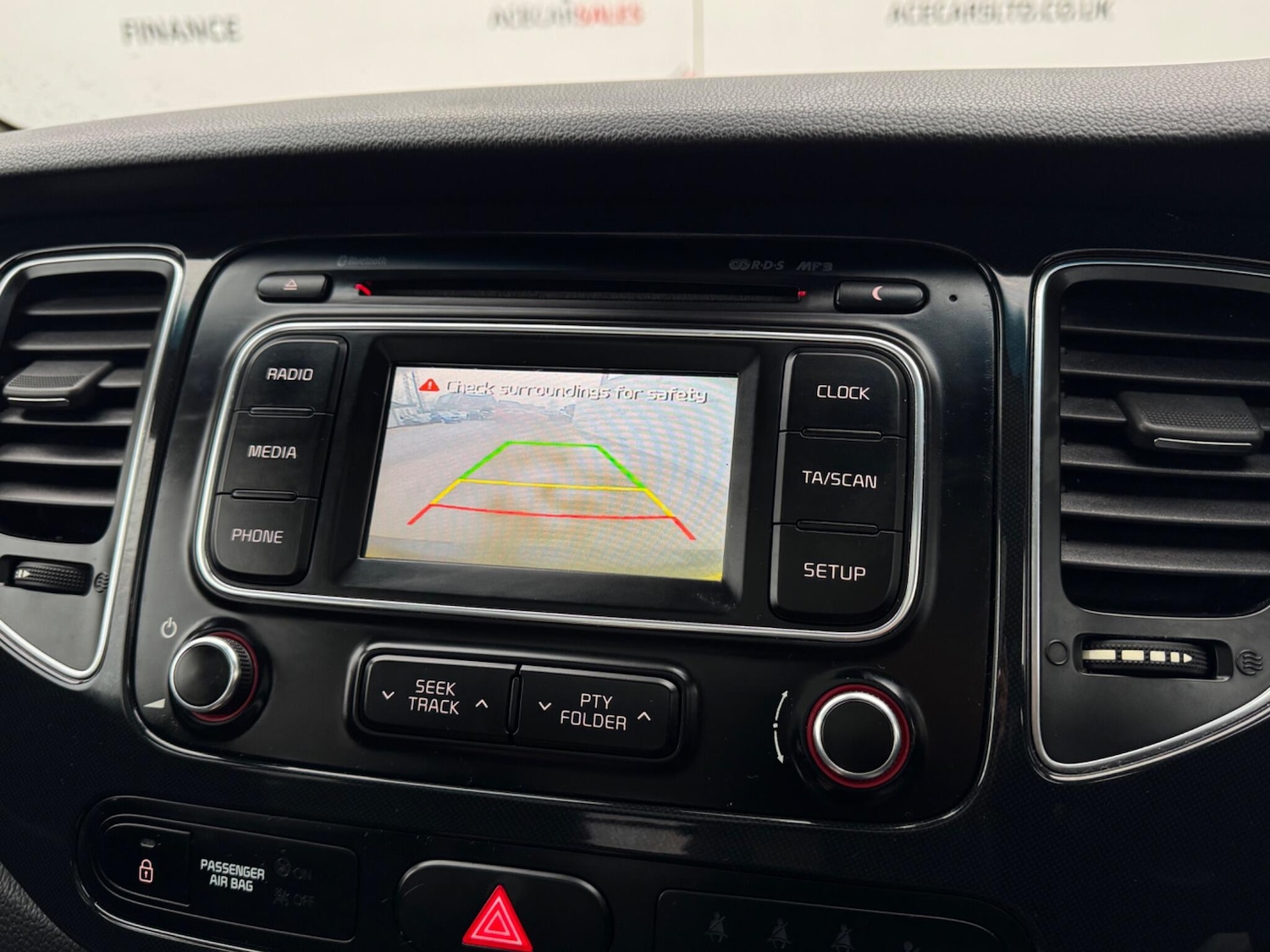 Used Kia Carens 2013 for sale - 77455997: Photo 38