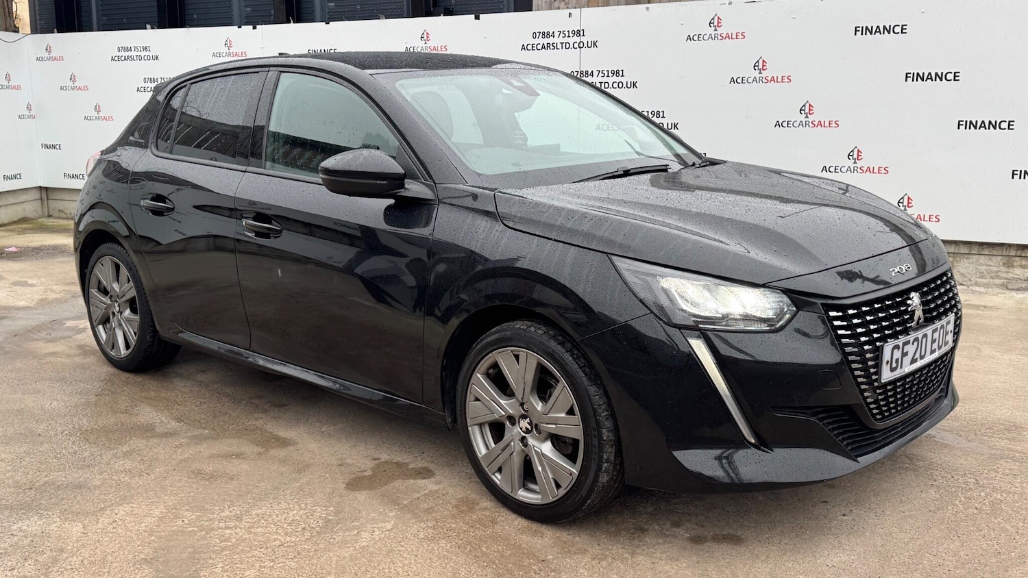 Used Peugeot 208 2020 for sale - 77456373: Photo 2