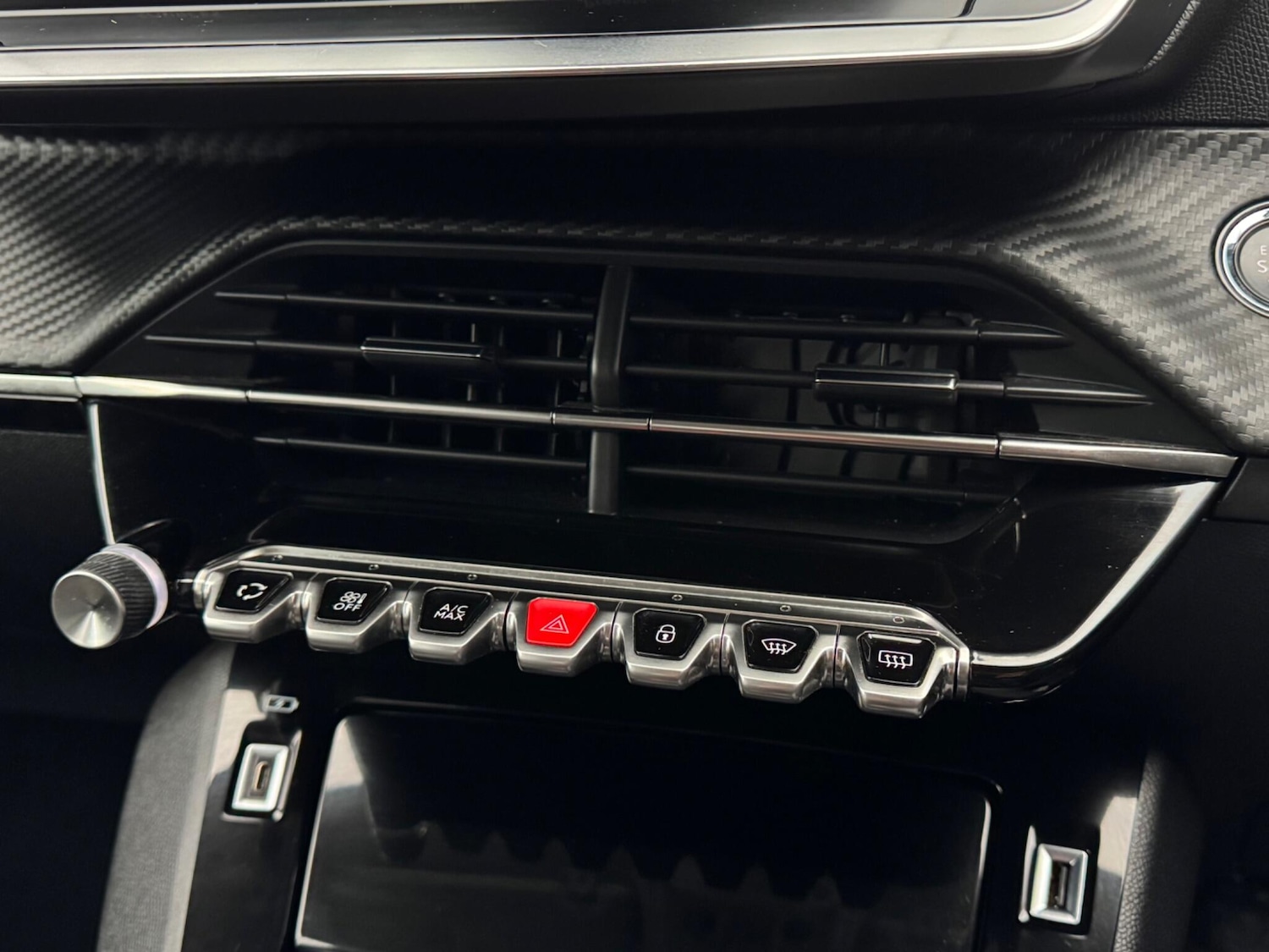 Used Peugeot 208 2020 for sale - 77456373: Photo 25