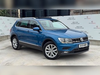 Volkswagen - Tiguan