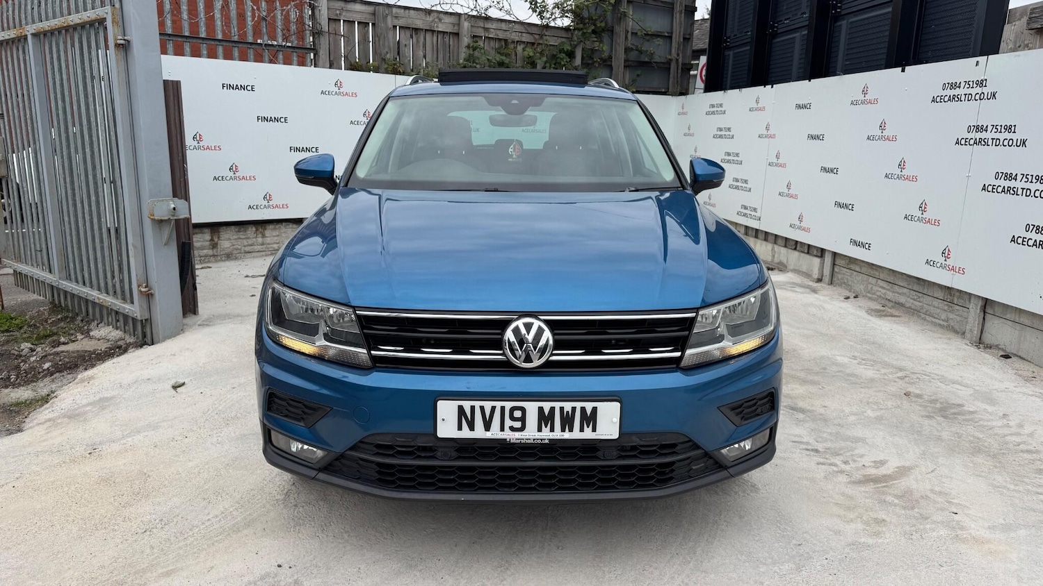 Used Volkswagen Tiguan 2019 for sale - 76060363: Photo 3