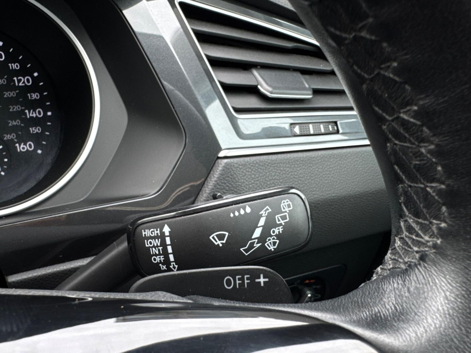 Used Volkswagen Tiguan 2019 for sale - 76060363: Photo 36