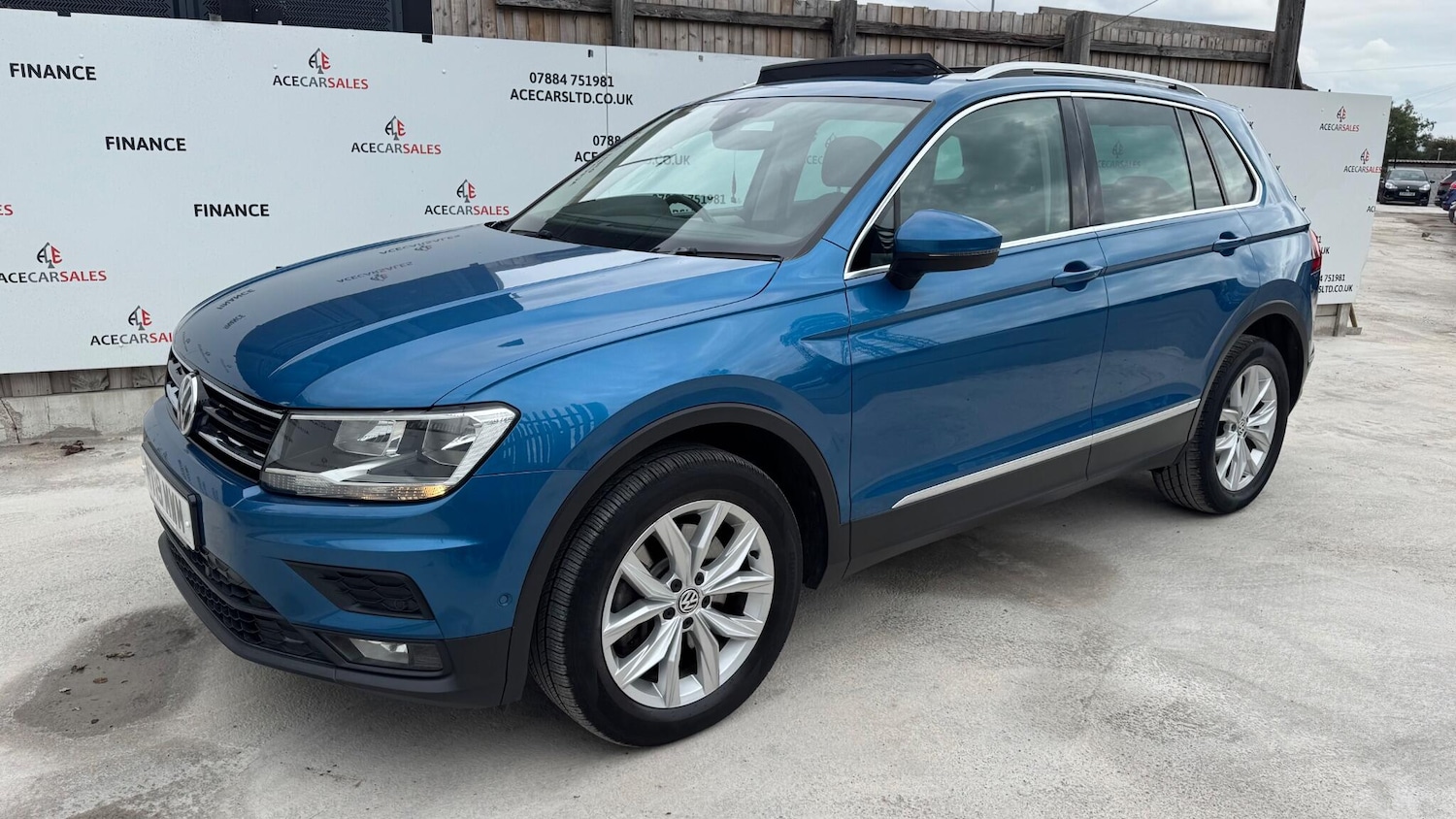 Used Volkswagen Tiguan 2019 for sale - 76060363: Photo 4