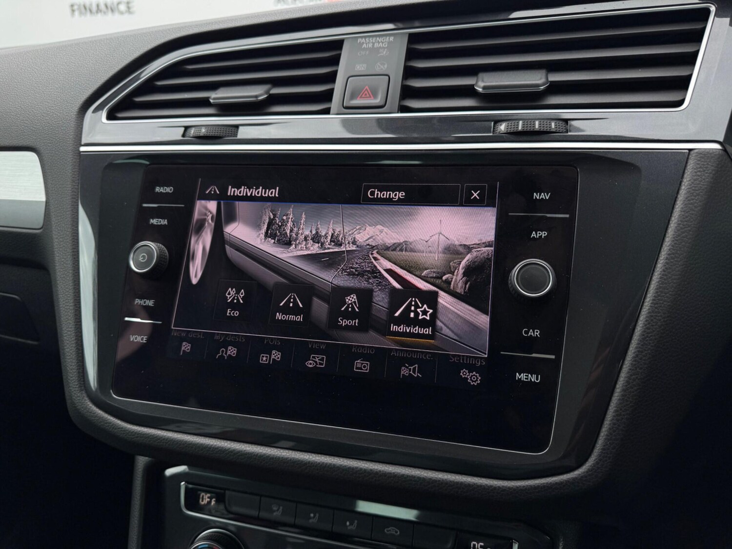 Used Volkswagen Tiguan 2019 for sale - 76060363: Photo 41