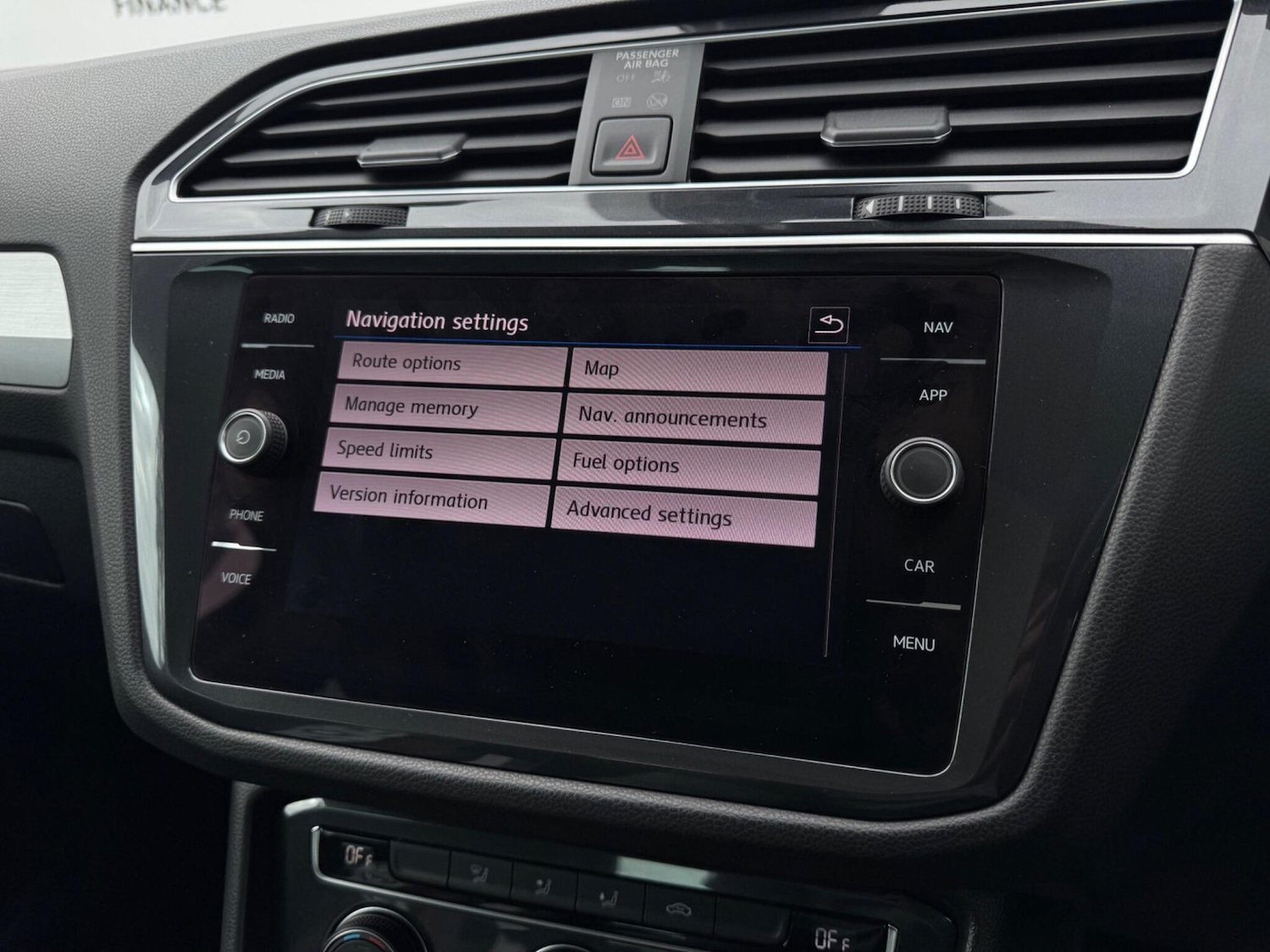 Used Volkswagen Tiguan 2019 for sale - 76060363: Photo 65