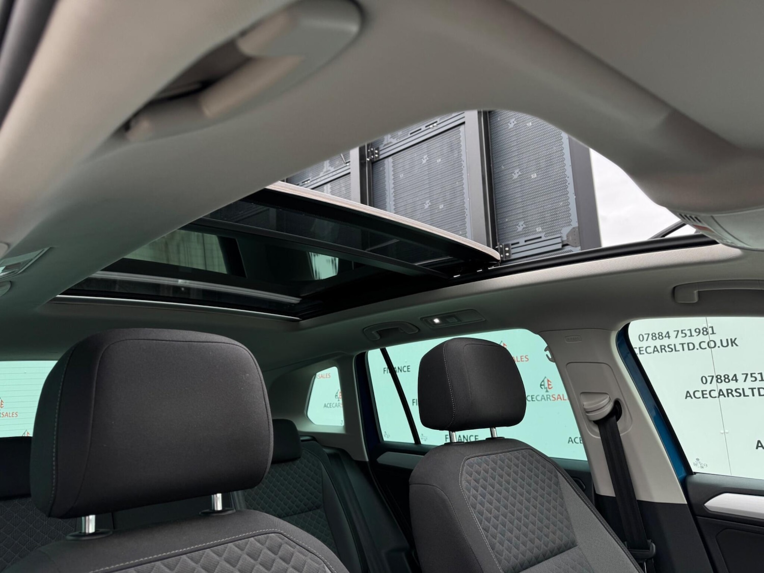 Used Volkswagen Tiguan 2019 for sale - 76060363: Photo 76