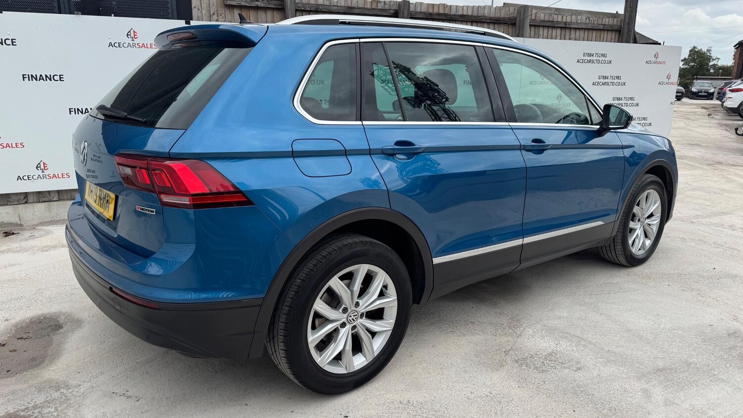 Used Volkswagen Tiguan 2019 for sale - 76060363: Photo 8
