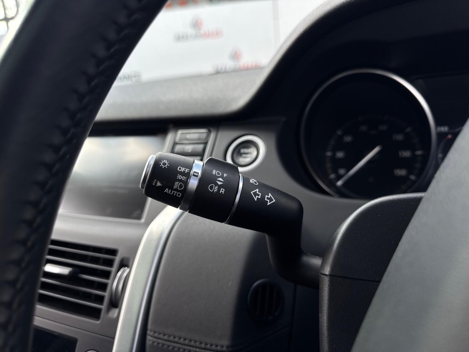 Used Land Rover Discovery Sport 2017 for sale - 77839229: Photo 31