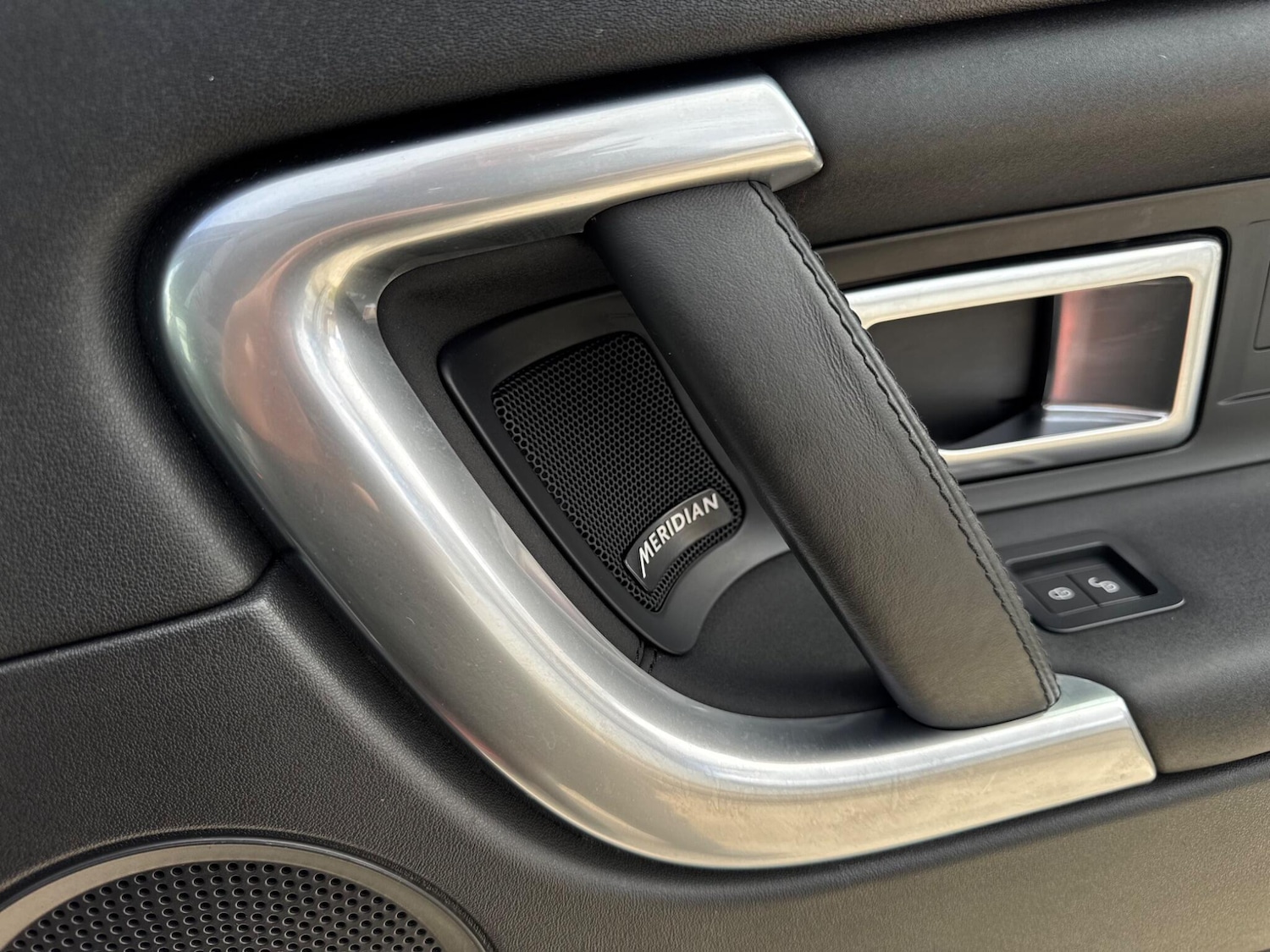 Used Land Rover Discovery Sport 2017 for sale - 77839229: Photo 58