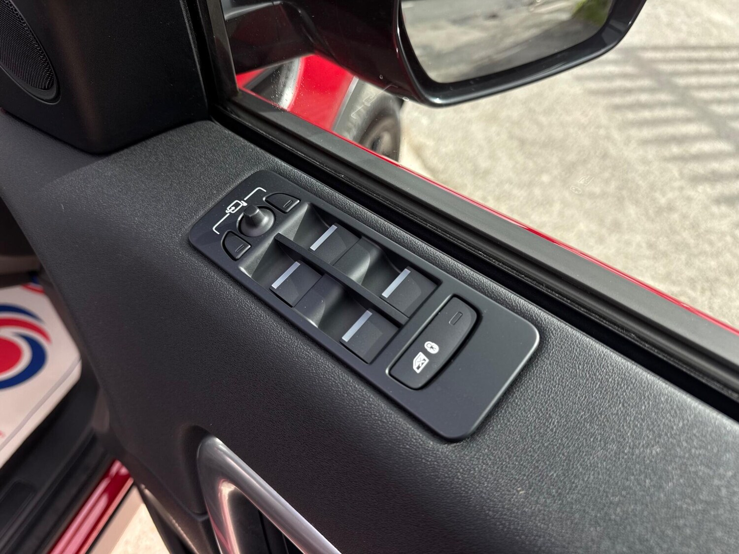 Used Land Rover Discovery Sport 2017 for sale - 77839229: Photo 63