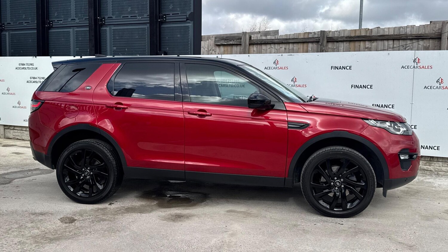 Used Land Rover Discovery Sport 2017 for sale - 77839229: Photo 9