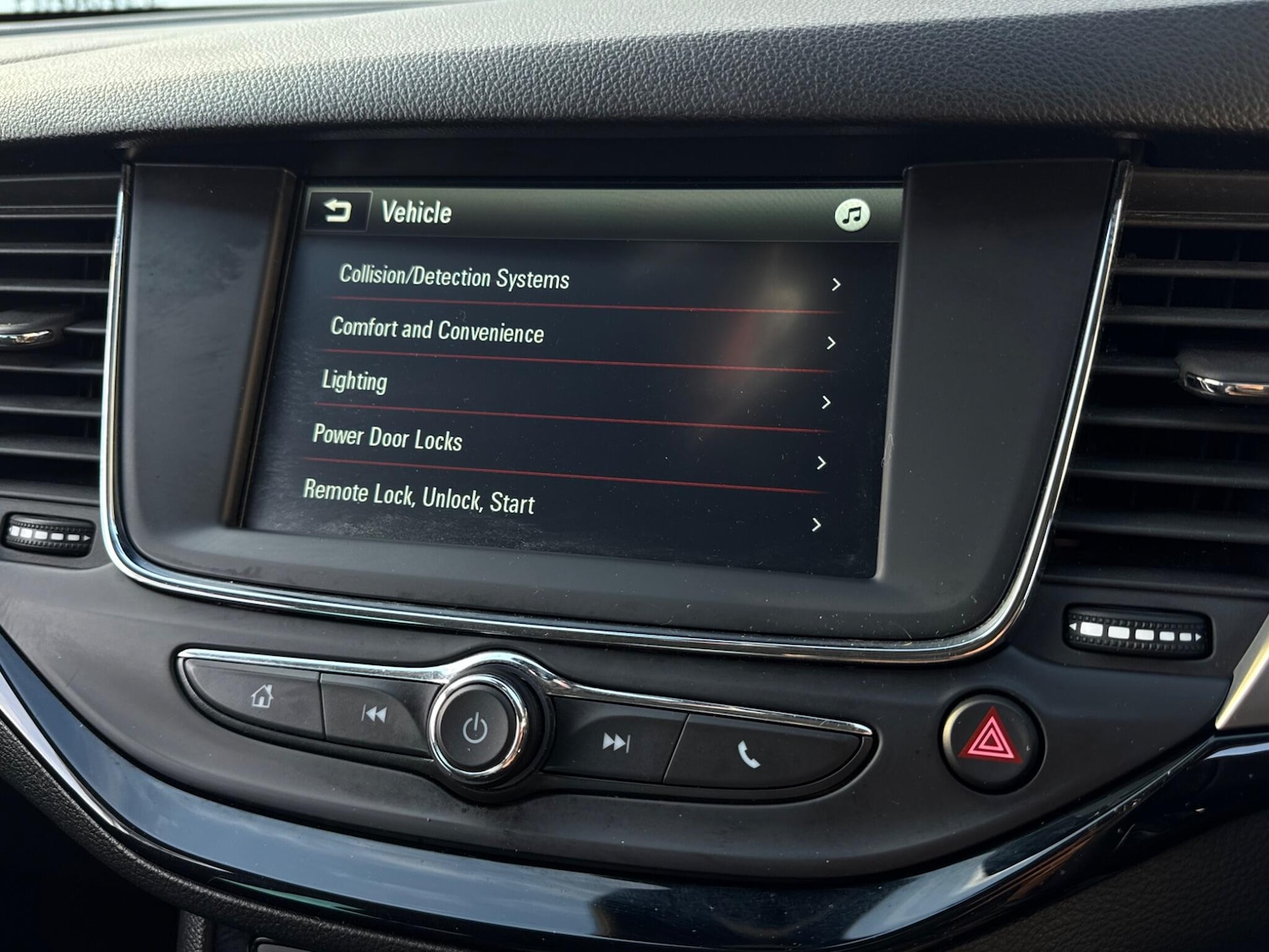 Used Vauxhall Astra 2019 for sale - 76666628: Photo 37