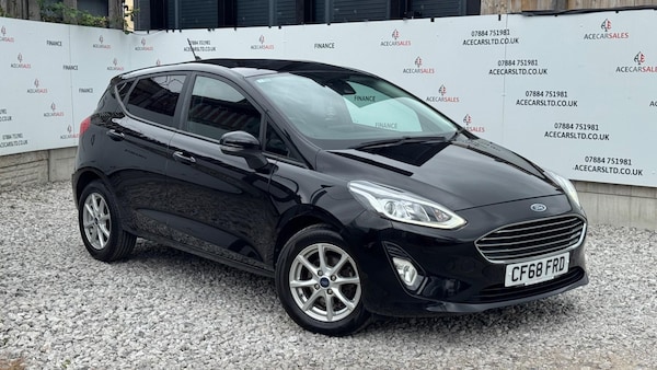 Used Ford Fiesta 2019 for sale - 75401127: Photo 1