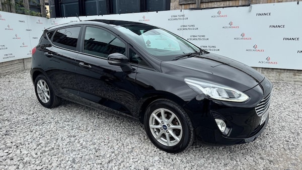 Used Ford Fiesta 2019 for sale - 75401127: Photo 2