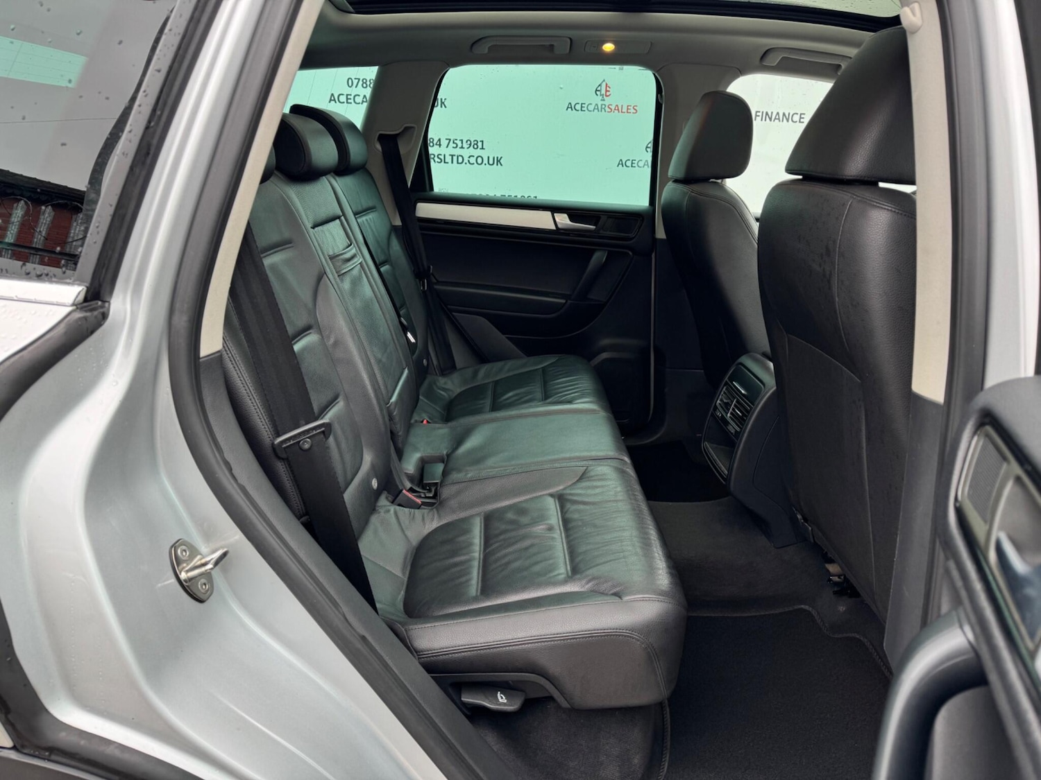 Used Volkswagen Touareg 2013 for sale - 76994033: Photo 14