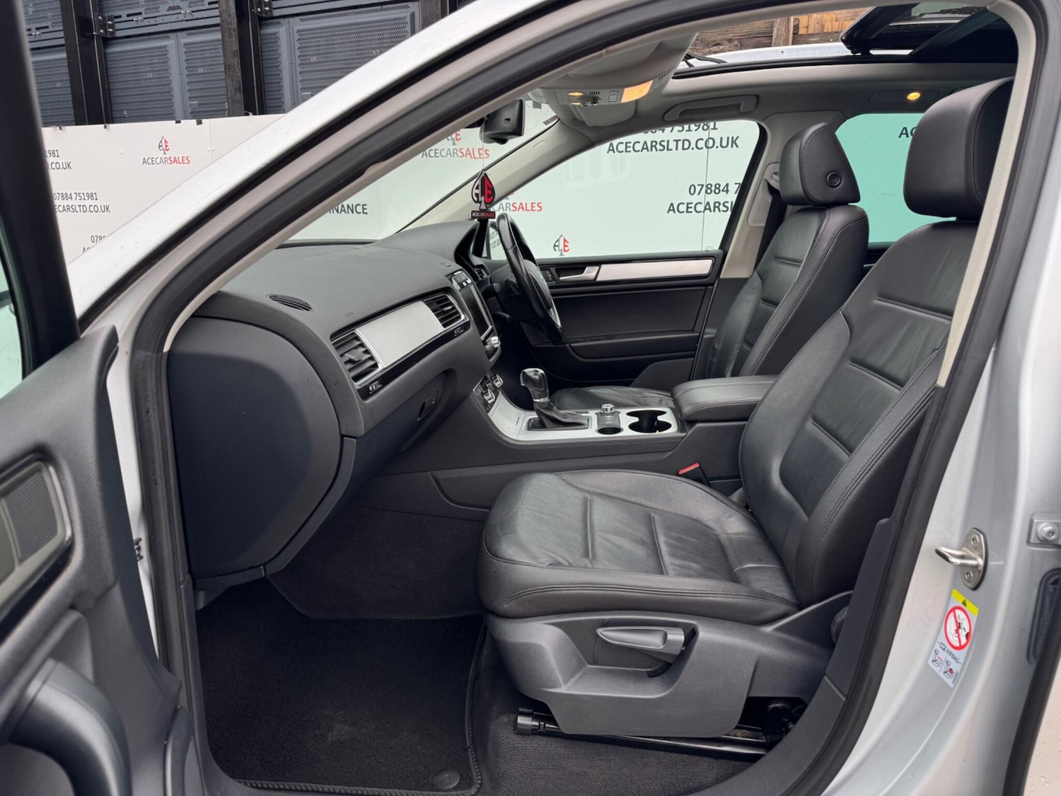 Used Volkswagen Touareg 2013 for sale - 76994033: Photo 18