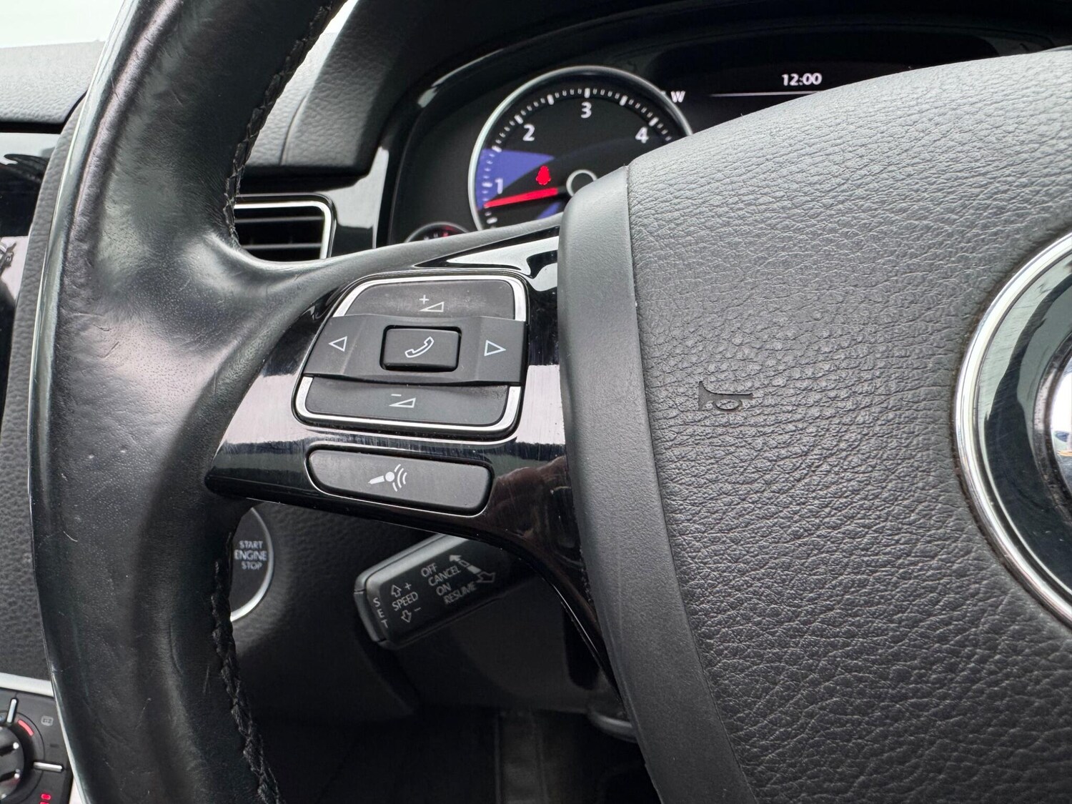 Used Volkswagen Touareg 2013 for sale - 76994033: Photo 33