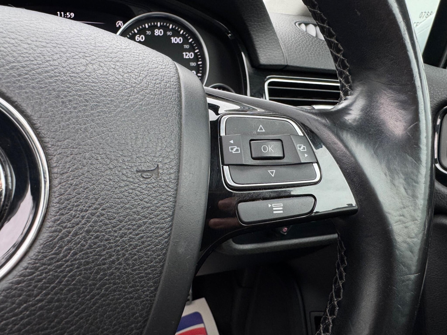 Used Volkswagen Touareg 2013 for sale - 76994033: Photo 35