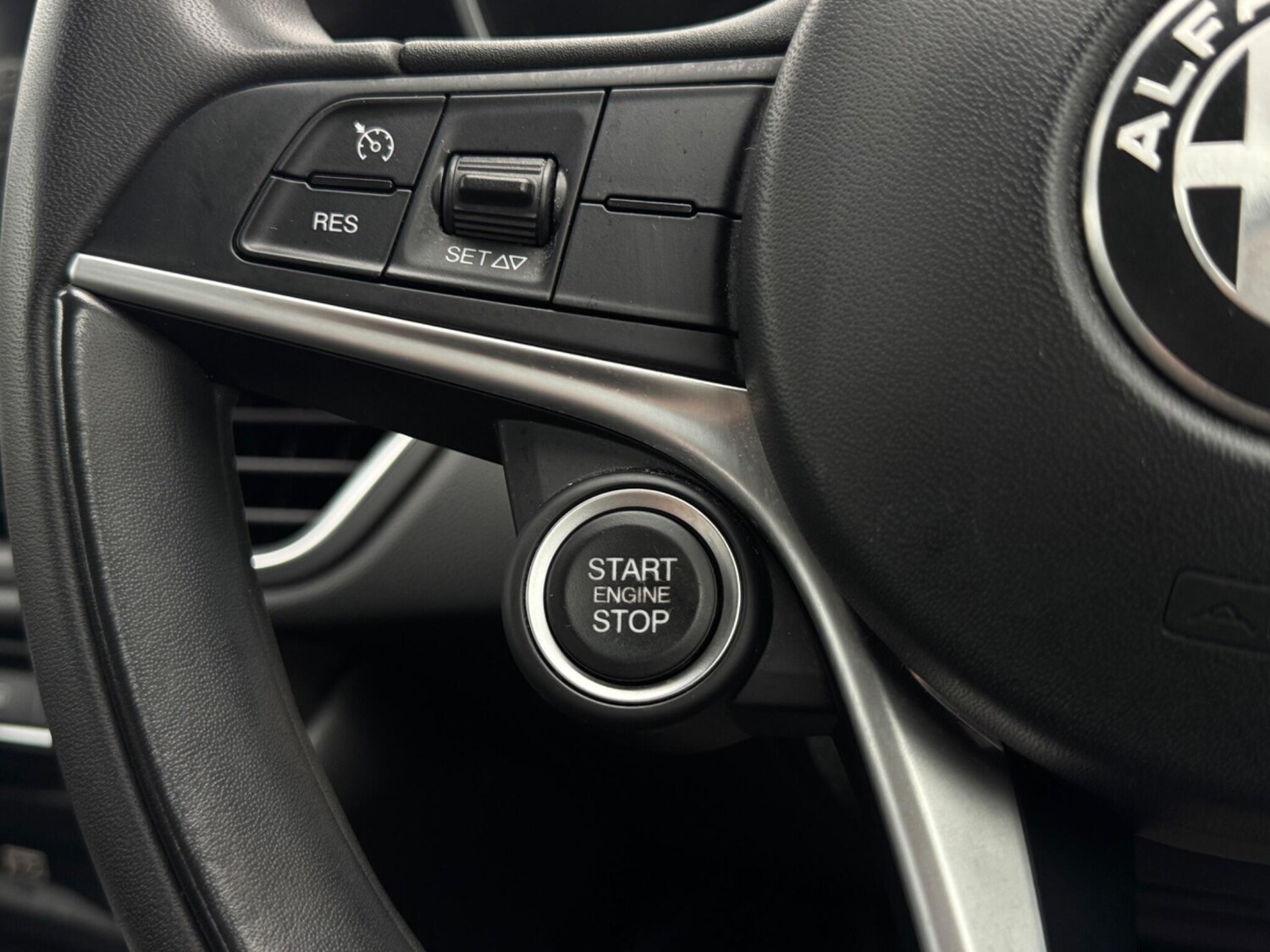 Used Alfa Romeo Giulia for sale - 77496677: Photo 30