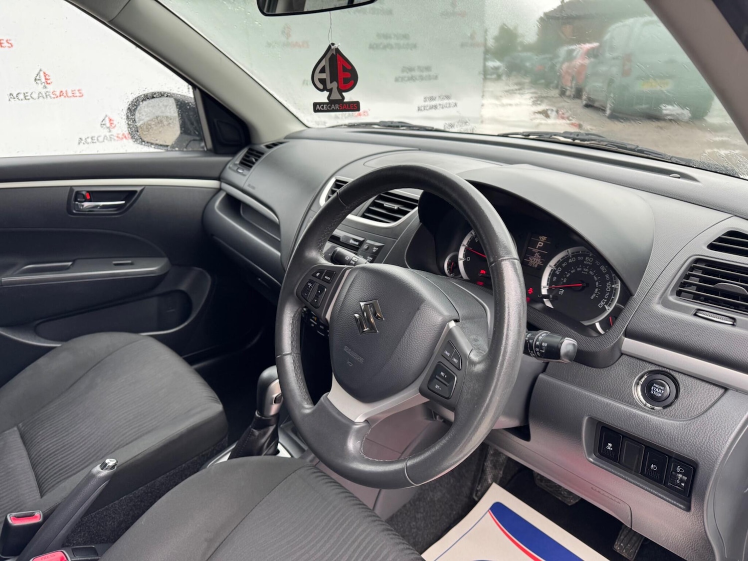 Used Suzuki Swift 2011 for sale - 76371512: Photo 10