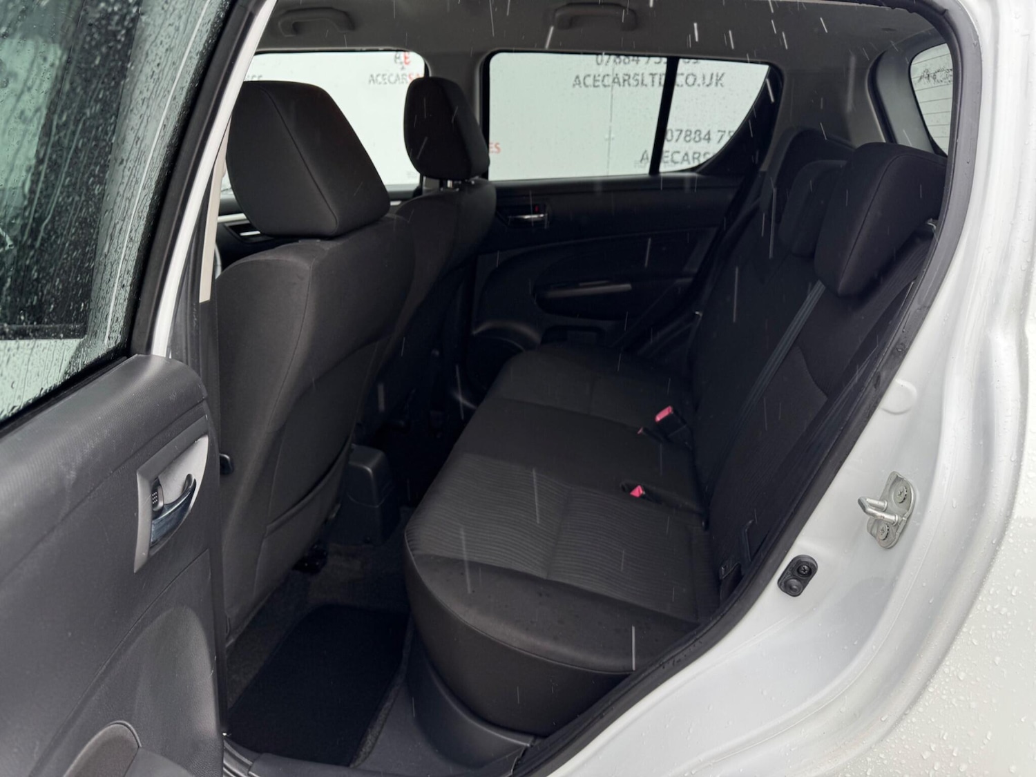 Used Suzuki Swift 2011 for sale - 76371512: Photo 16