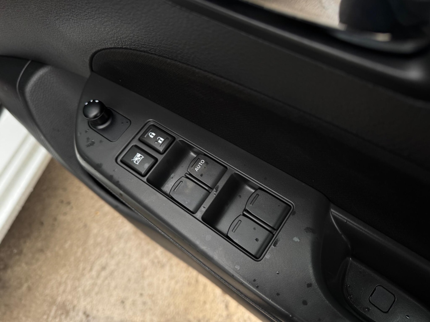 Used Suzuki Swift 2011 for sale - 76371512: Photo 34