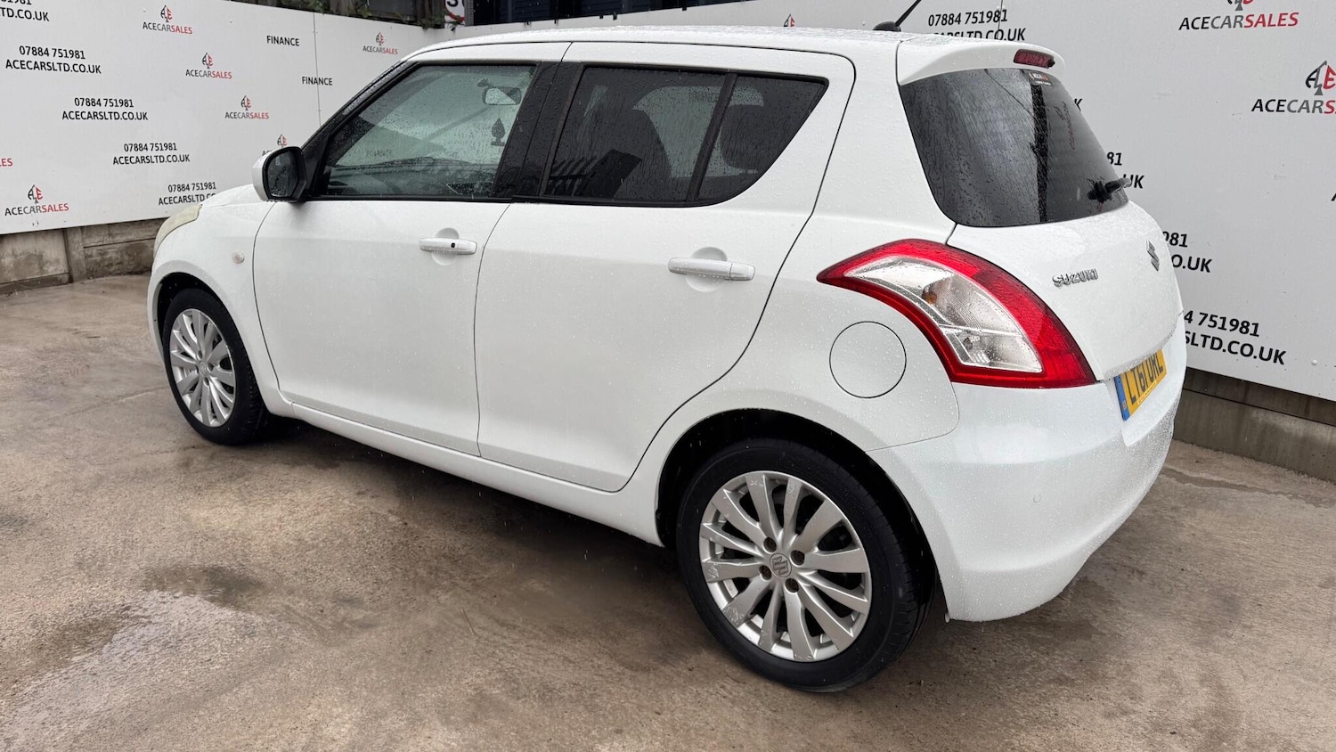 Used Suzuki Swift 2011 for sale - 76371512: Photo 6