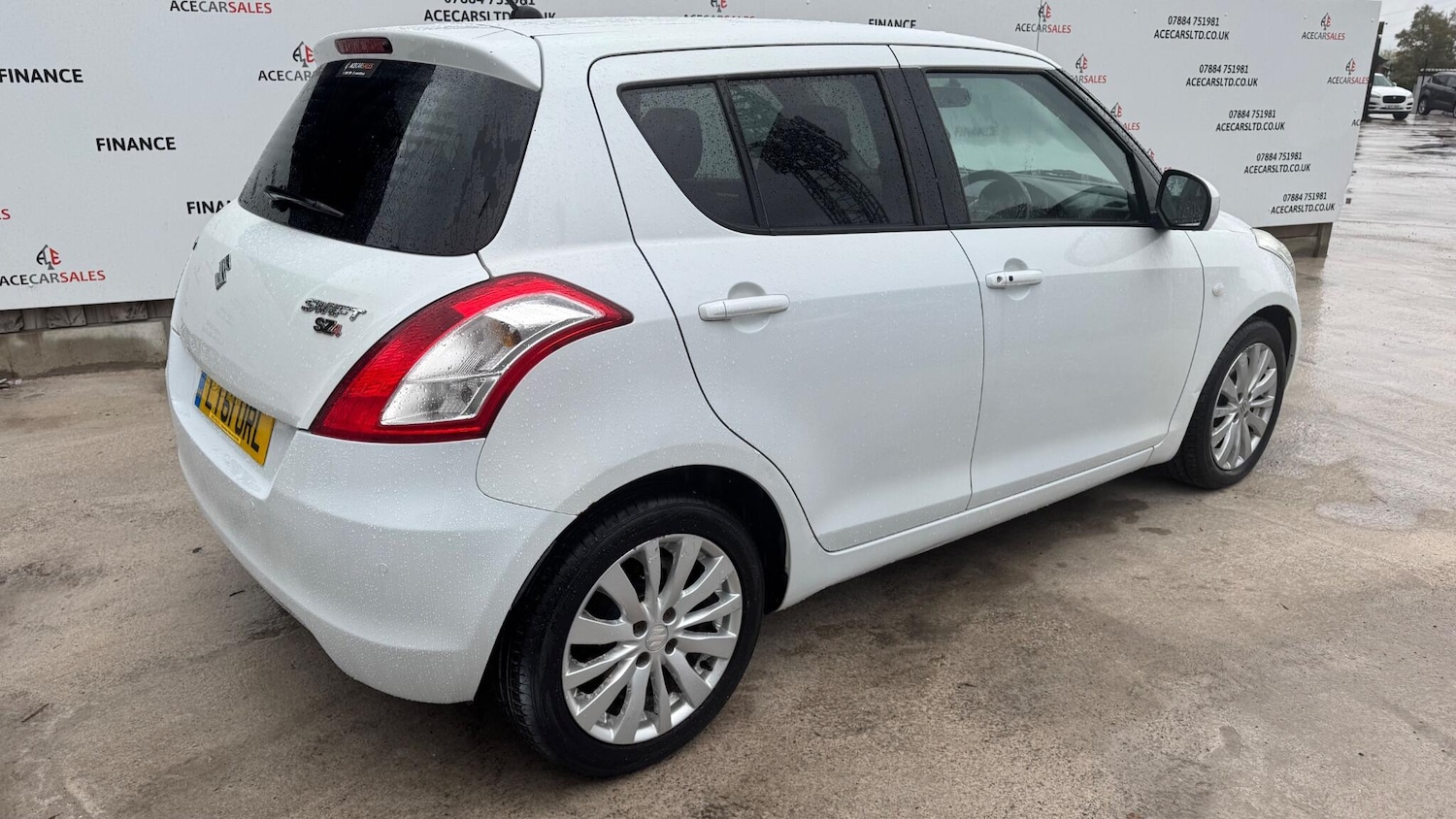 Used Suzuki Swift 2011 for sale - 76371512: Photo 8