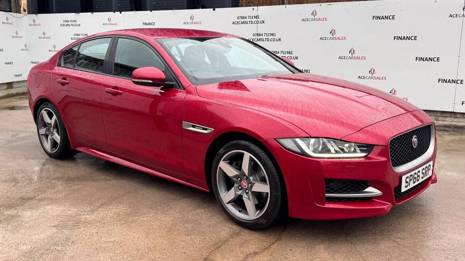 Used Jaguar XE for sale - 77684314: Photo 2