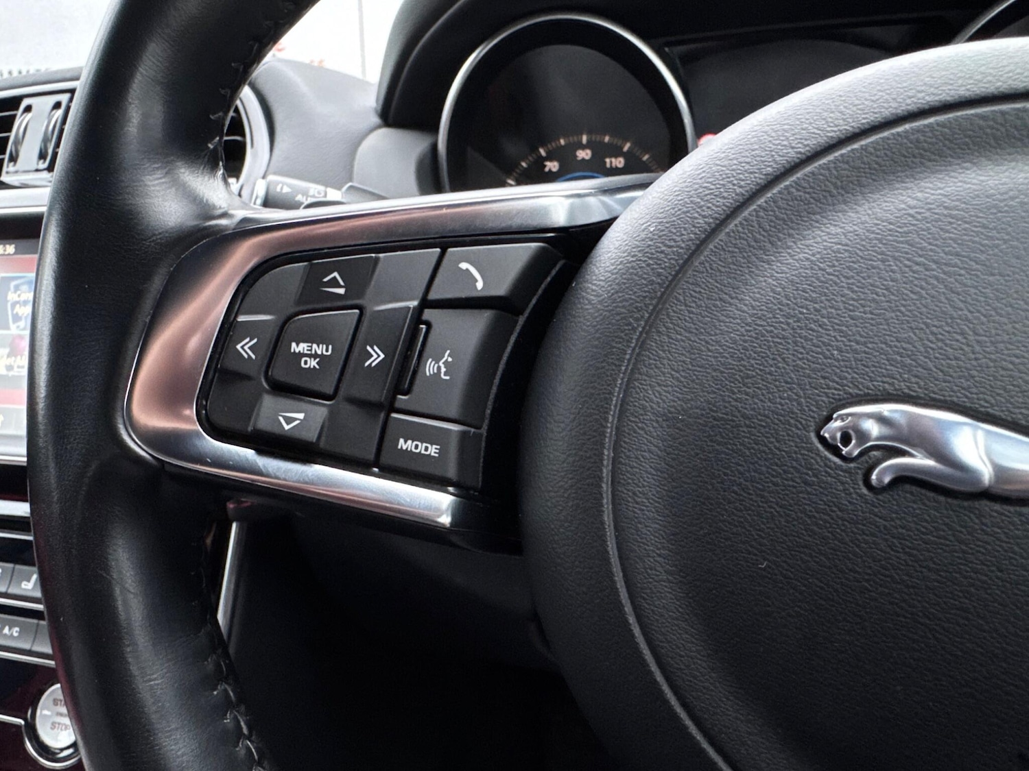 Used Jaguar XE for sale - 77684314: Photo 33