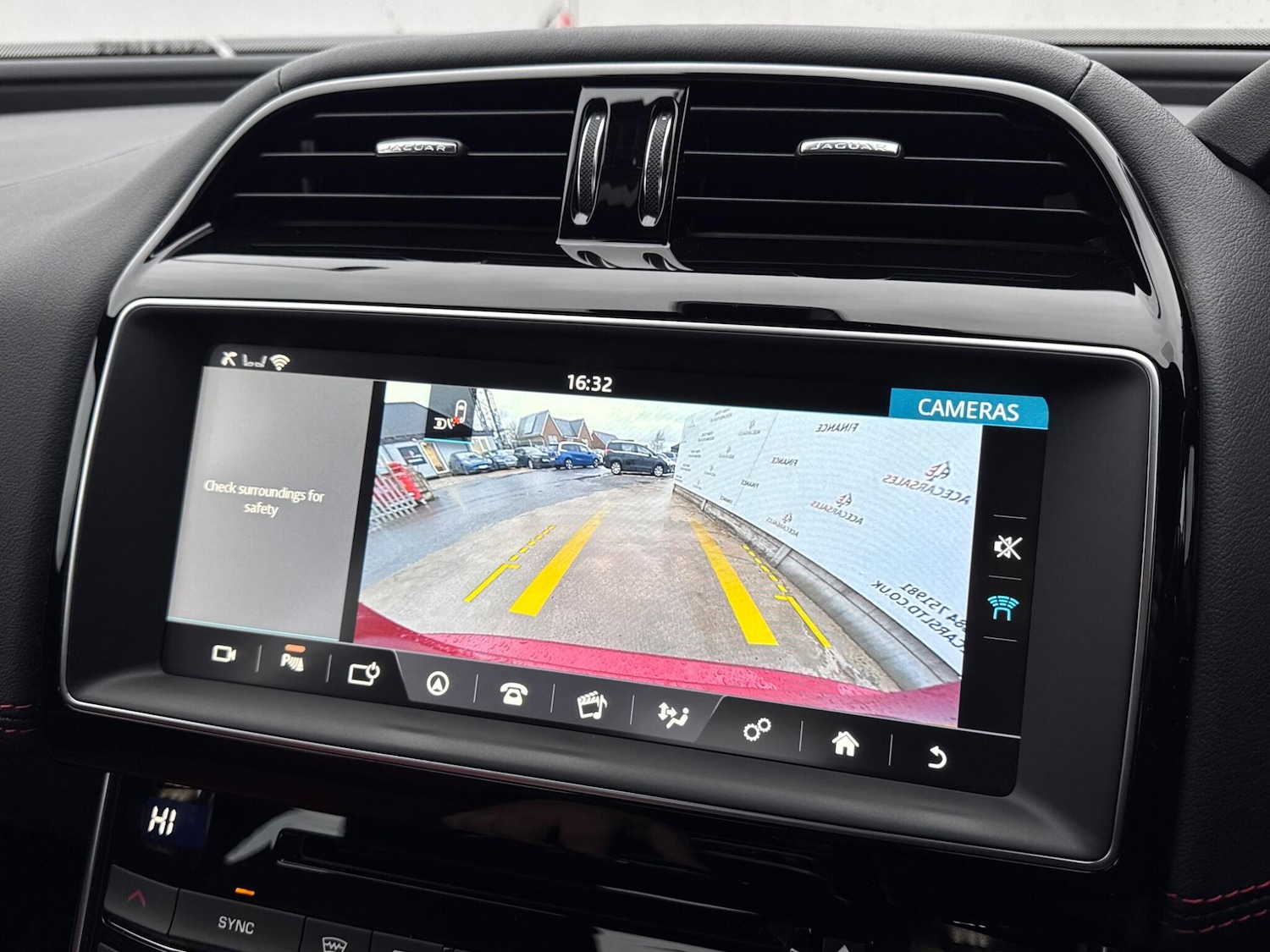 Used Jaguar XE for sale - 77684314: Photo 39