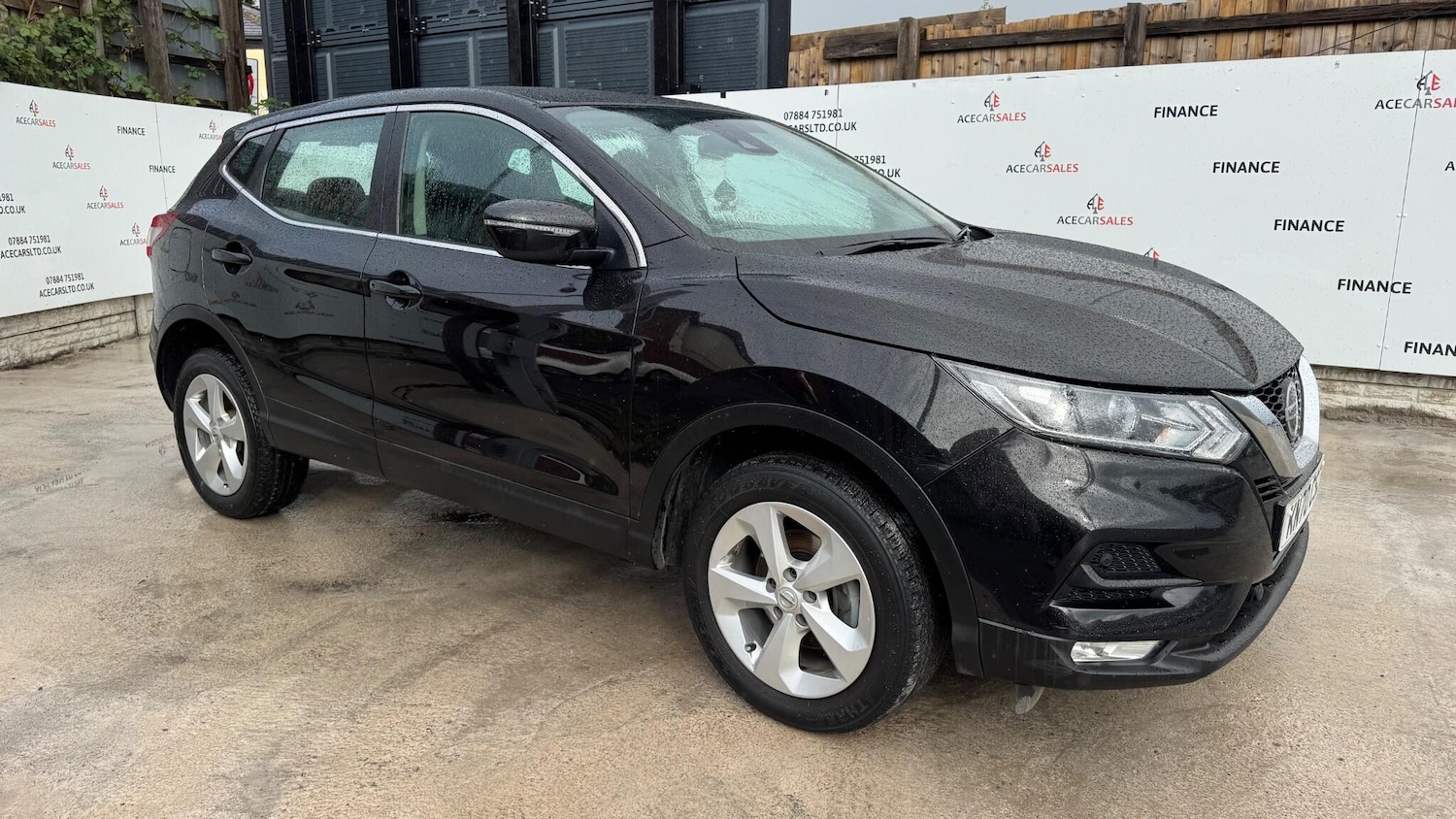 Used Nissan Qashqai for sale - 76995327: Photo 2