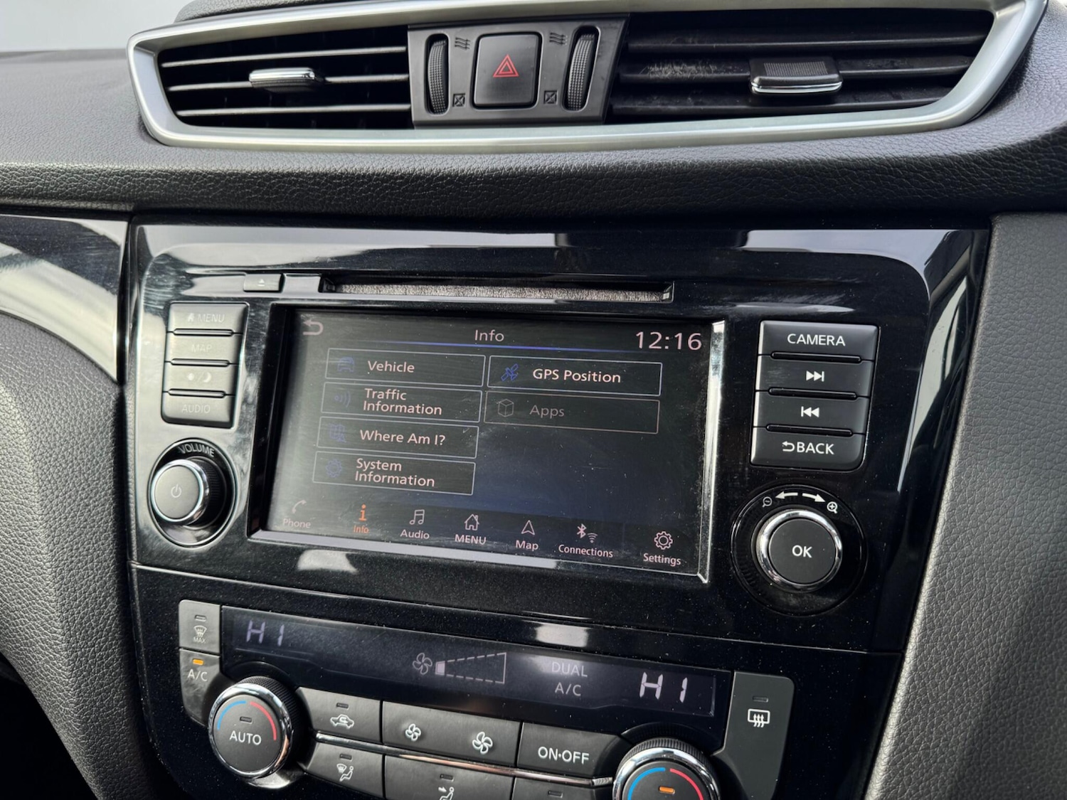 Used Nissan Qashqai for sale - 76995327: Photo 41