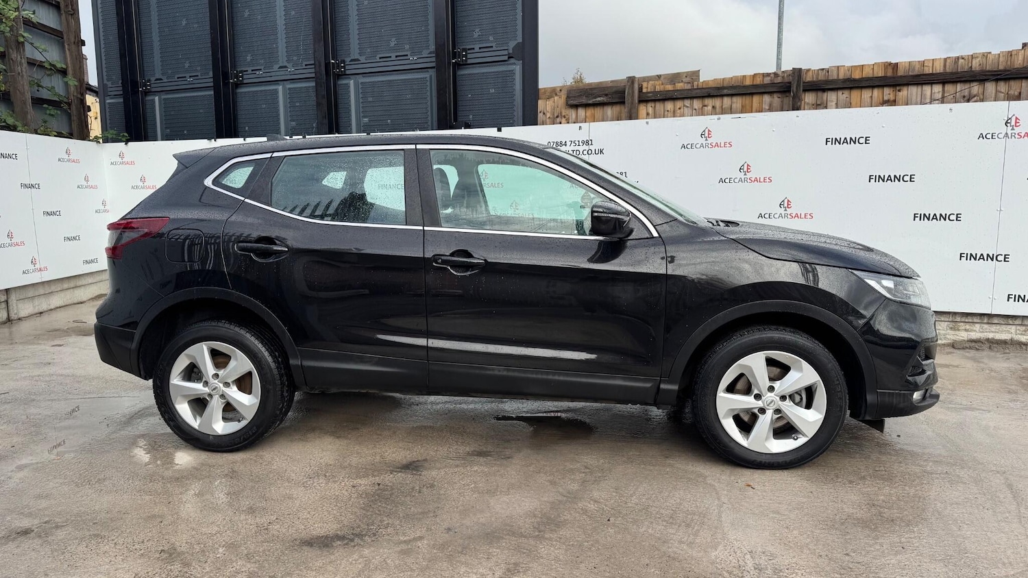 Used Nissan Qashqai for sale - 76995327: Photo 9