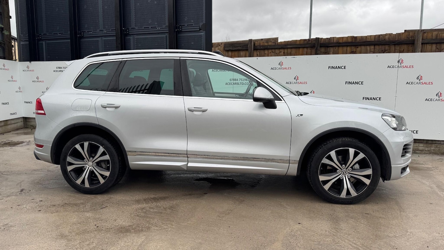 Used Volkswagen Touareg 2013 for sale - 77021207: Photo 9