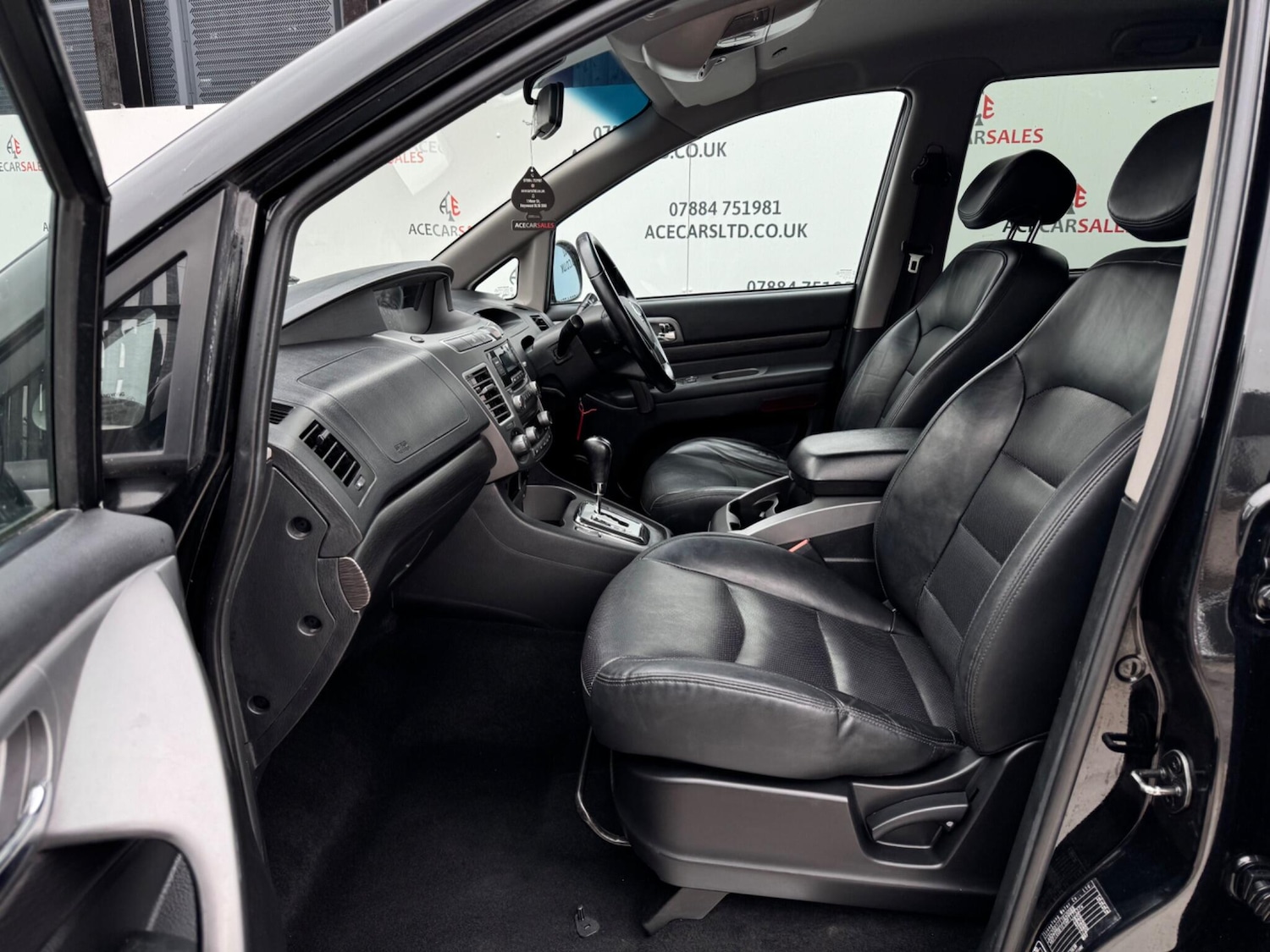 Used Ssangyong Turismo 2017 for sale - 76189906: Photo 18