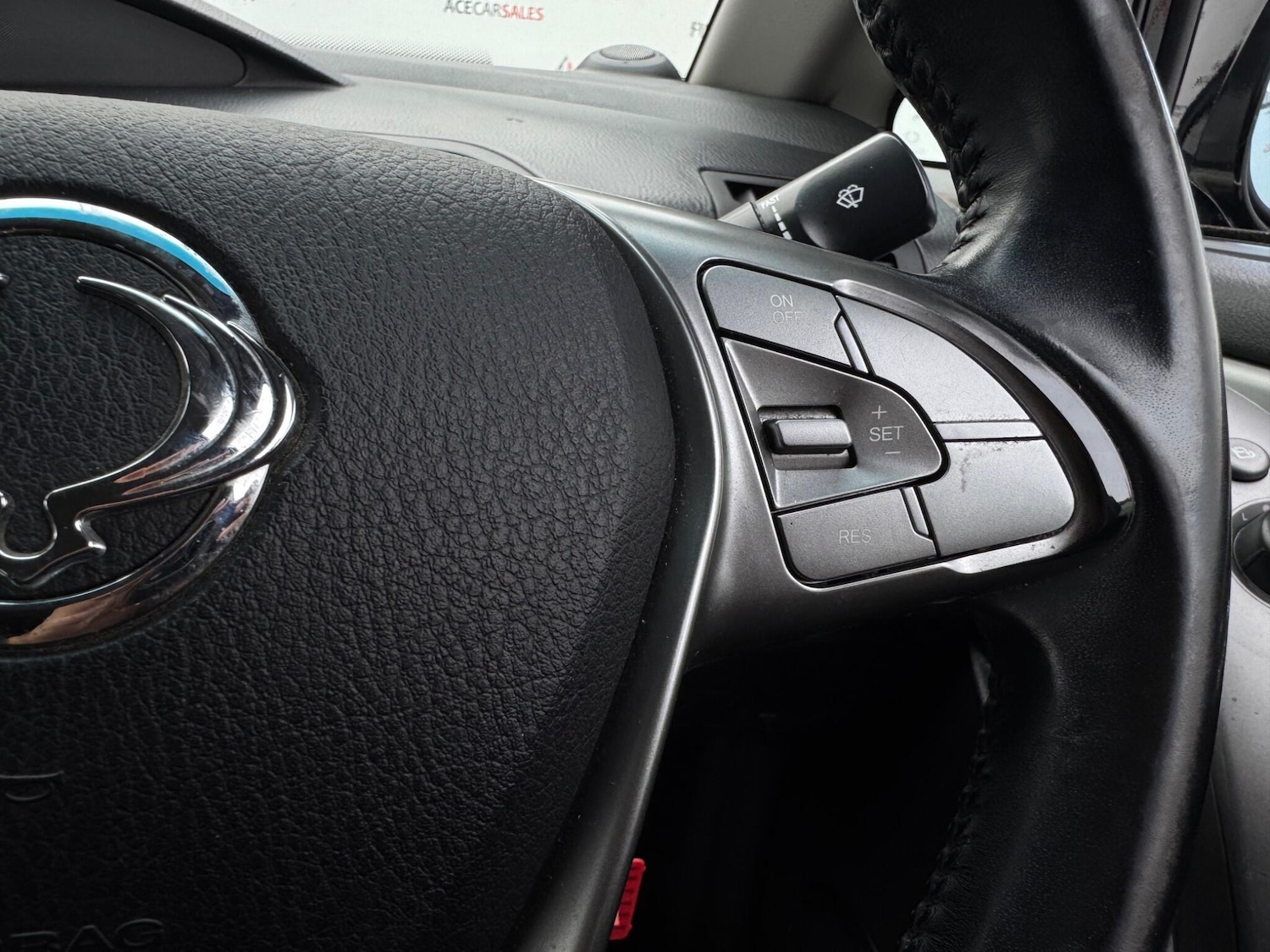 Used Ssangyong Turismo 2017 for sale - 76189906: Photo 32