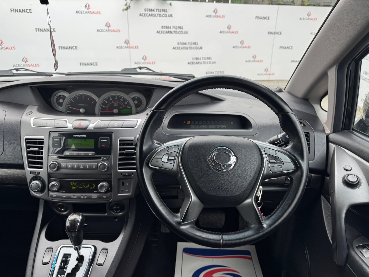 Used Ssangyong Turismo 2017 for sale - 76189906: Photo 34