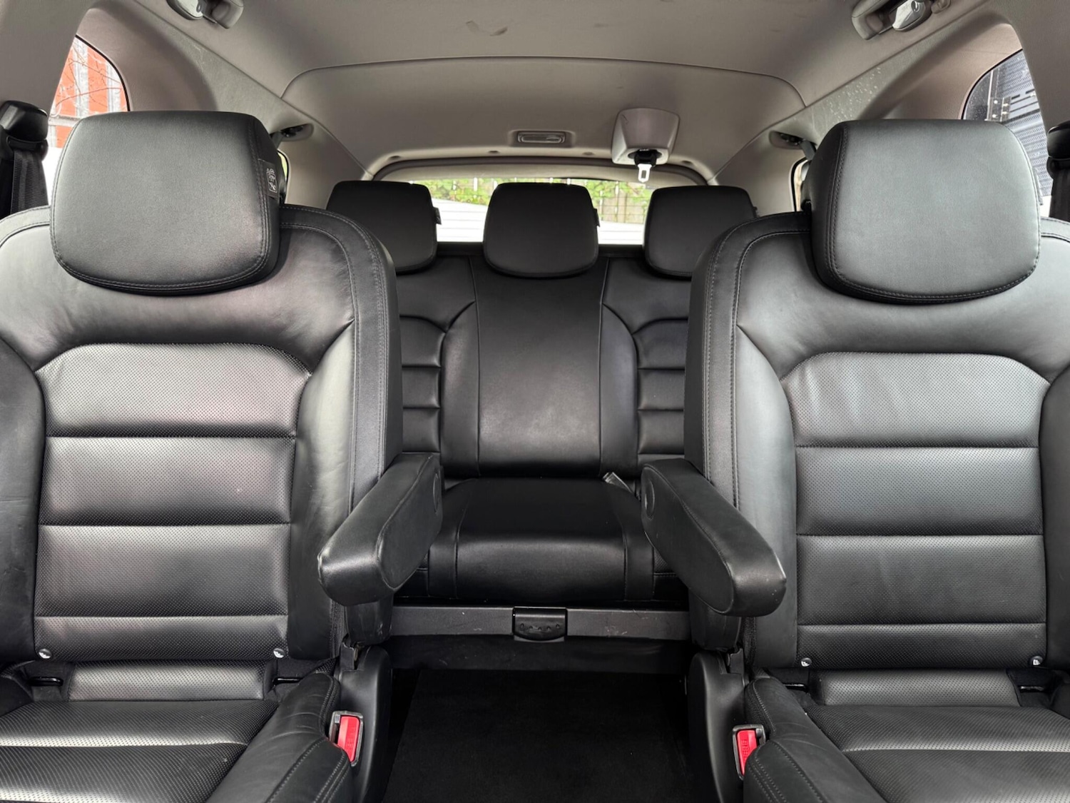 Used Ssangyong Turismo 2017 for sale - 76189906: Photo 37