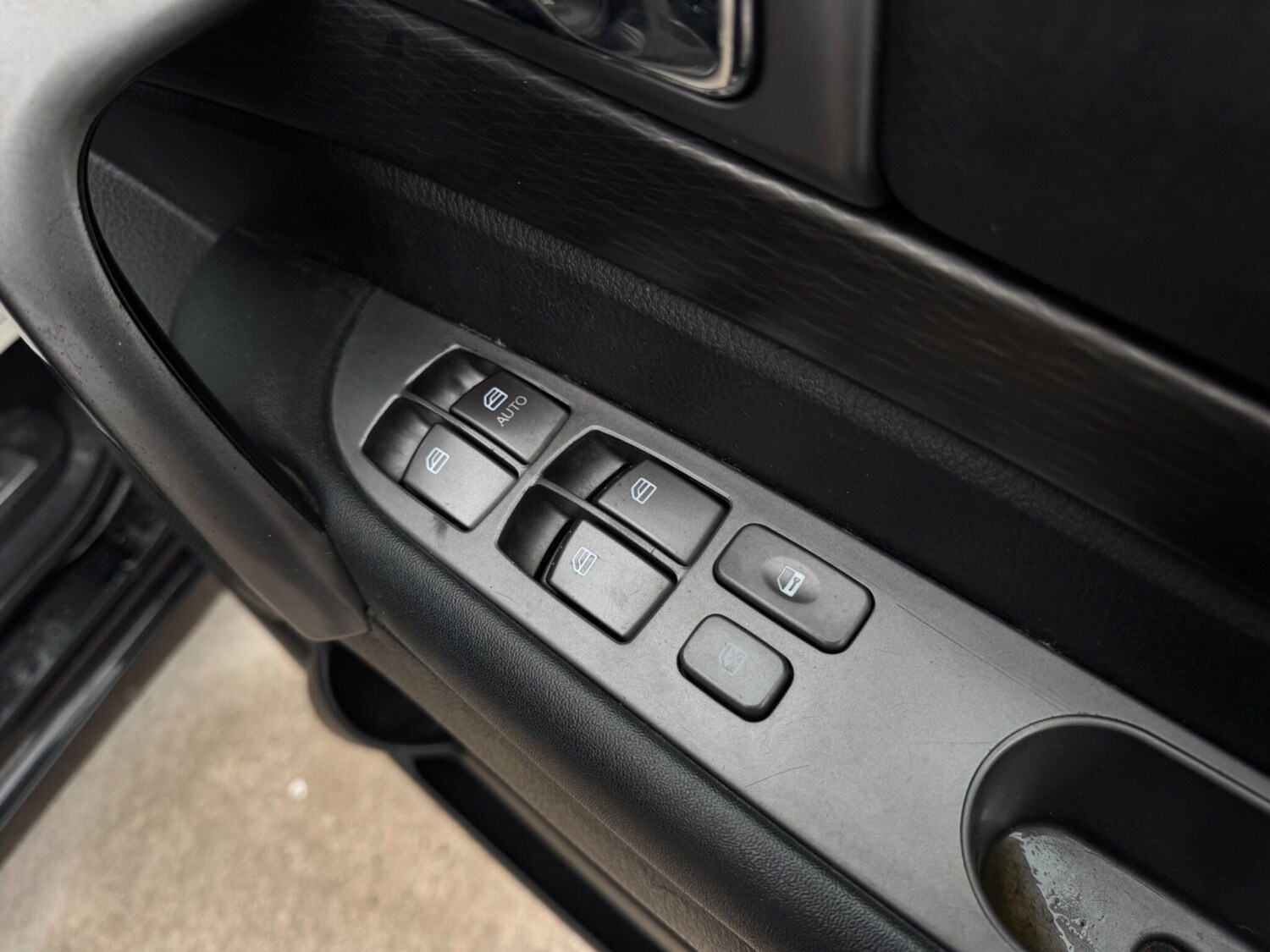 Used Ssangyong Turismo 2017 for sale - 76189906: Photo 40
