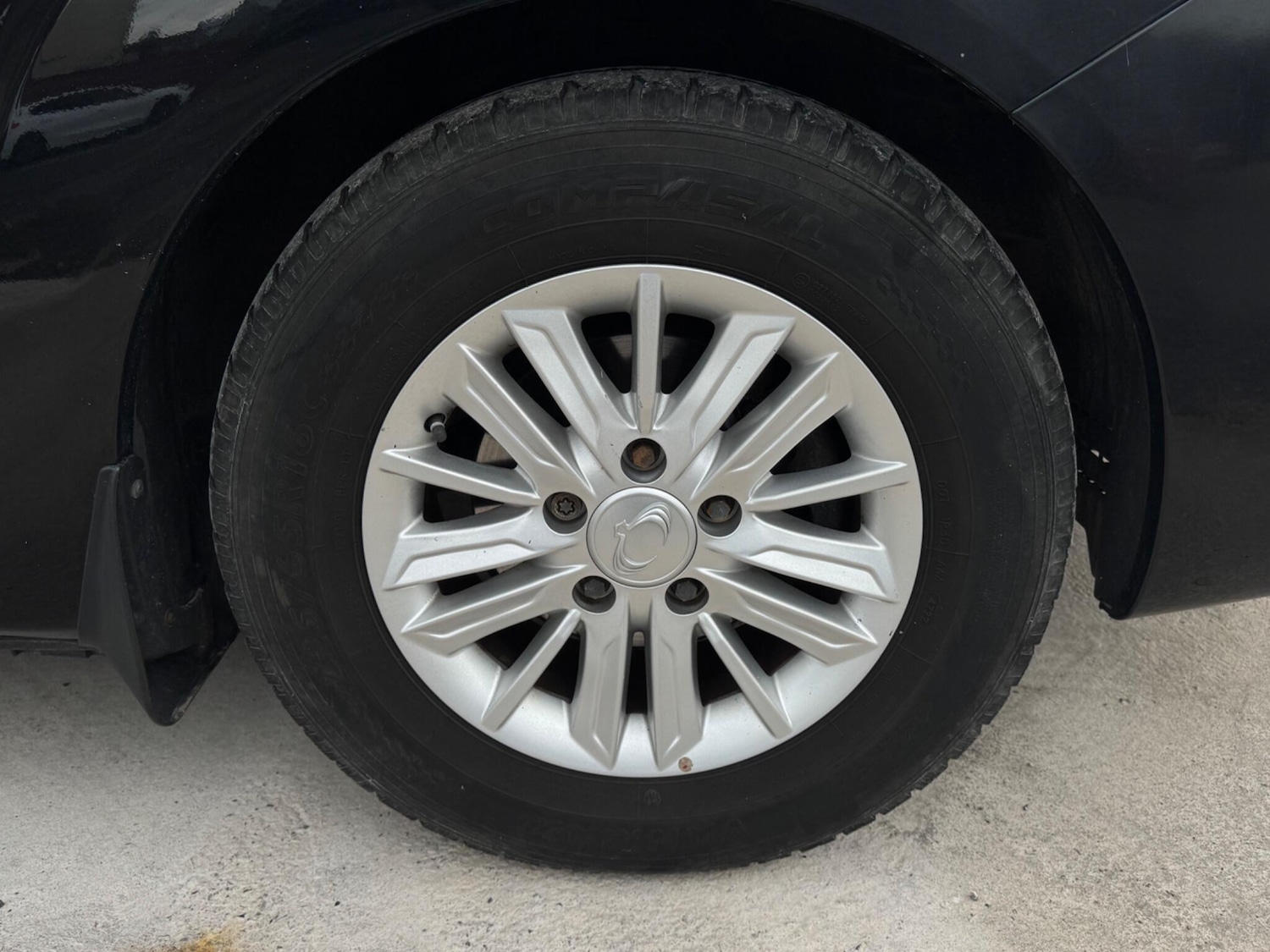 Used Ssangyong Turismo 2017 for sale - 76189906: Photo 46