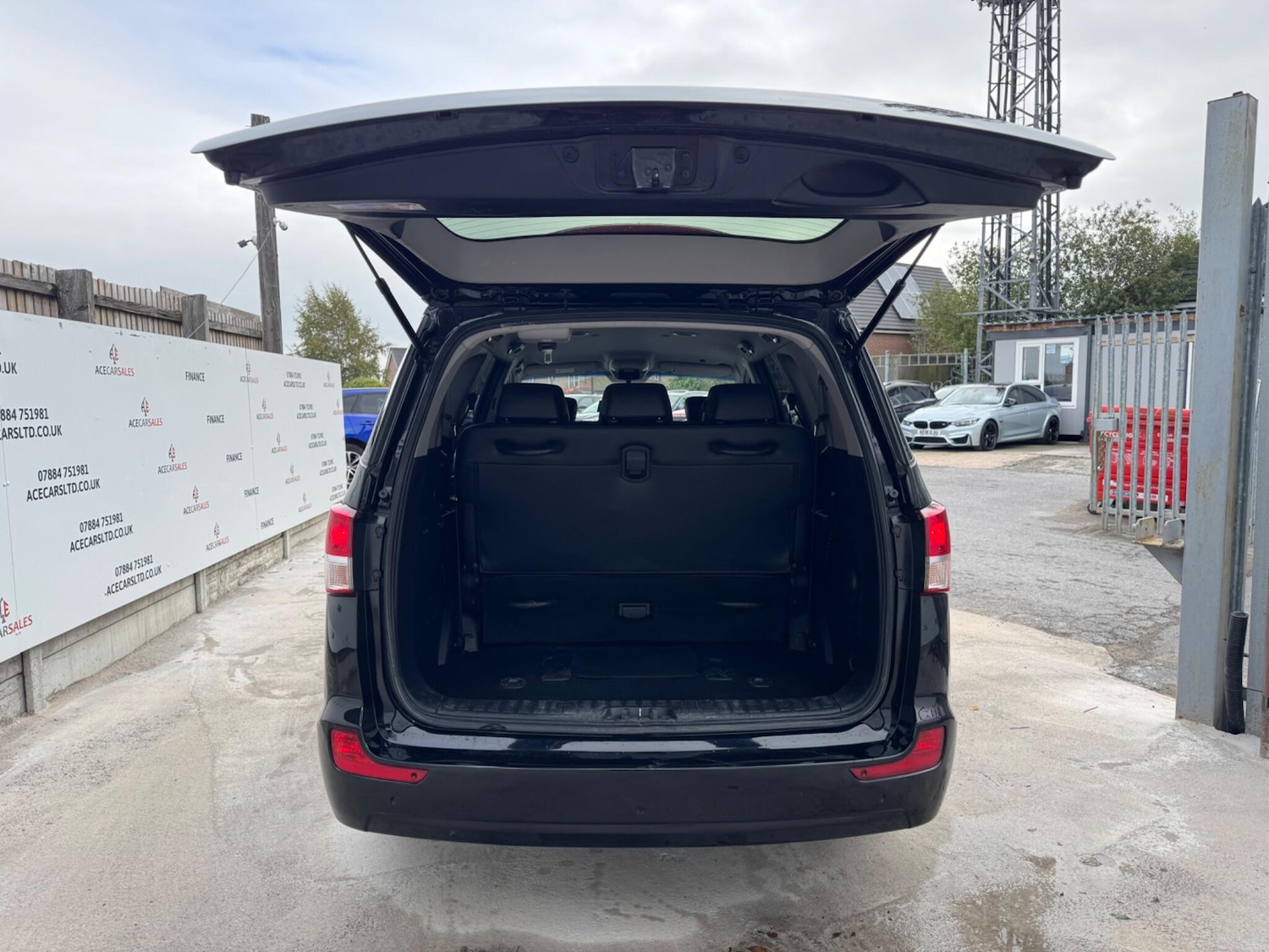 Used Ssangyong Turismo 2017 for sale - 76189906: Photo 47