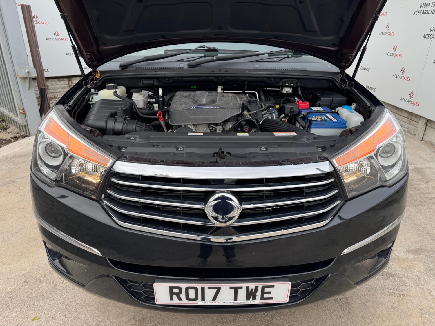 Used Ssangyong Turismo 2017 for sale - 76189906: Photo 48