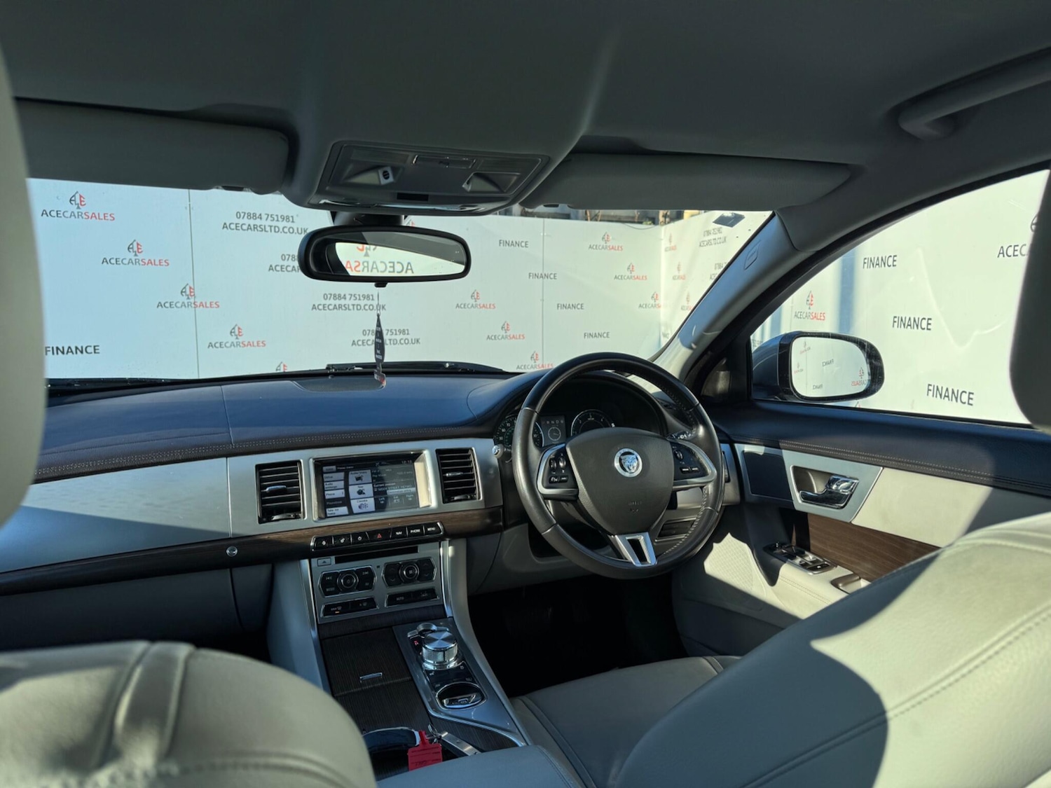 Used Jaguar XF 2012 for sale - 77109842: Photo 20