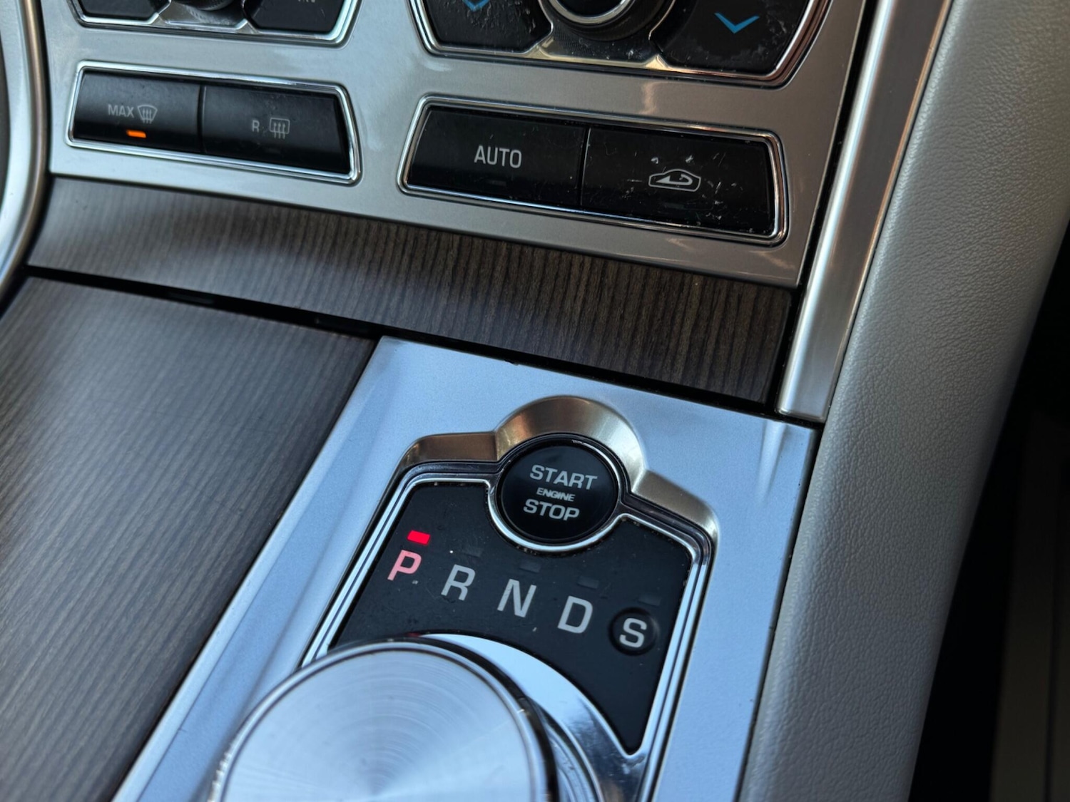 Used Jaguar XF 2012 for sale - 77109842: Photo 25