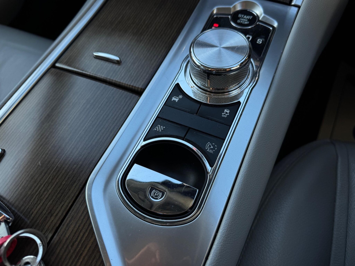 Used Jaguar XF 2012 for sale - 77109842: Photo 27