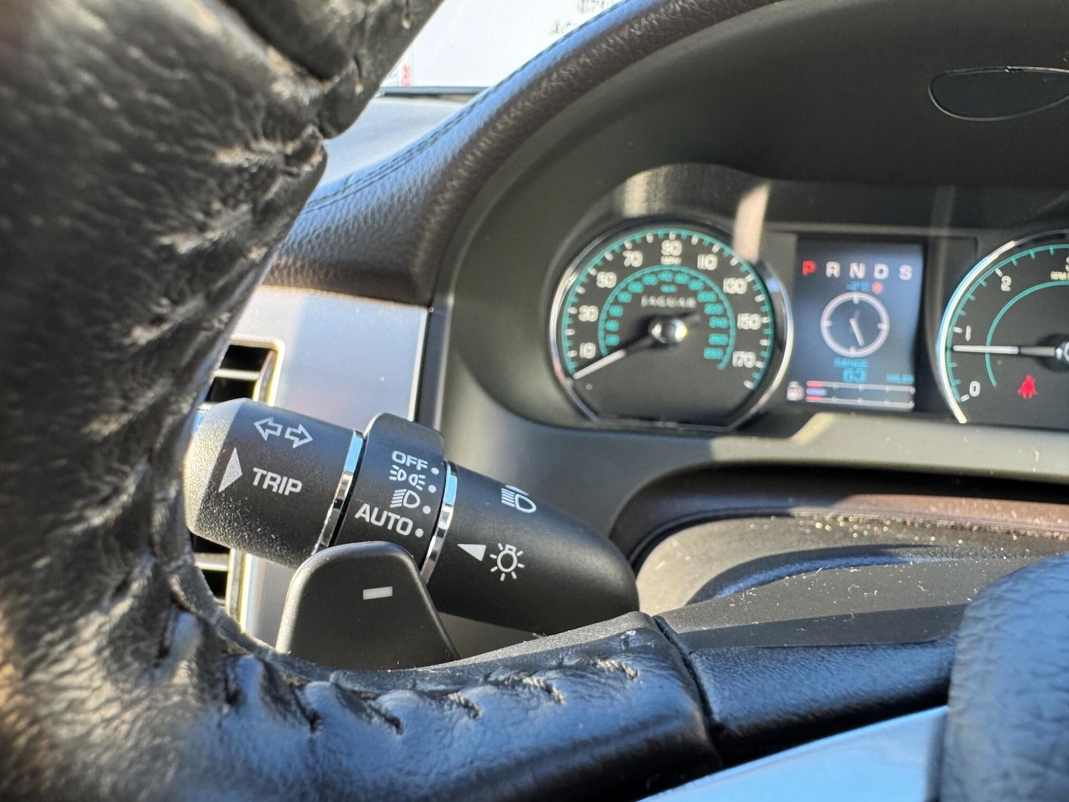 Used Jaguar XF 2012 for sale - 77109842: Photo 31