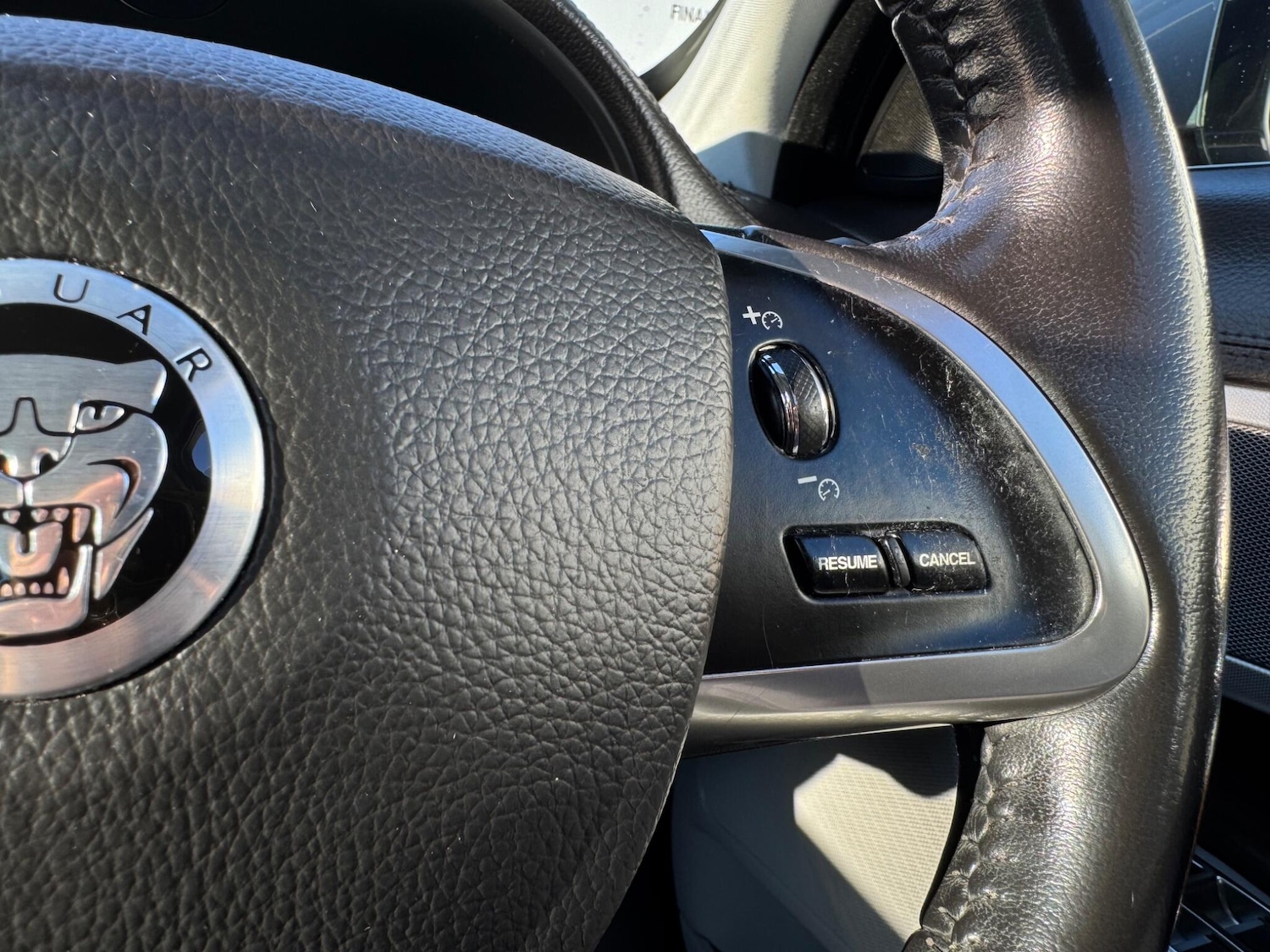 Used Jaguar XF 2012 for sale - 77109842: Photo 34